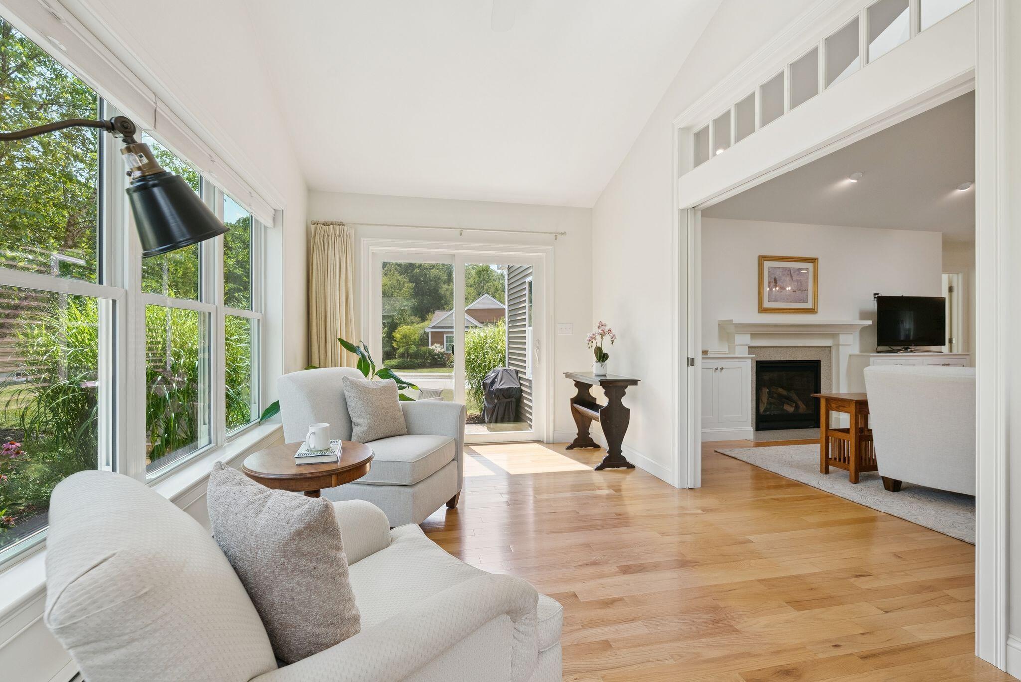 25 Phoebes Way, 37