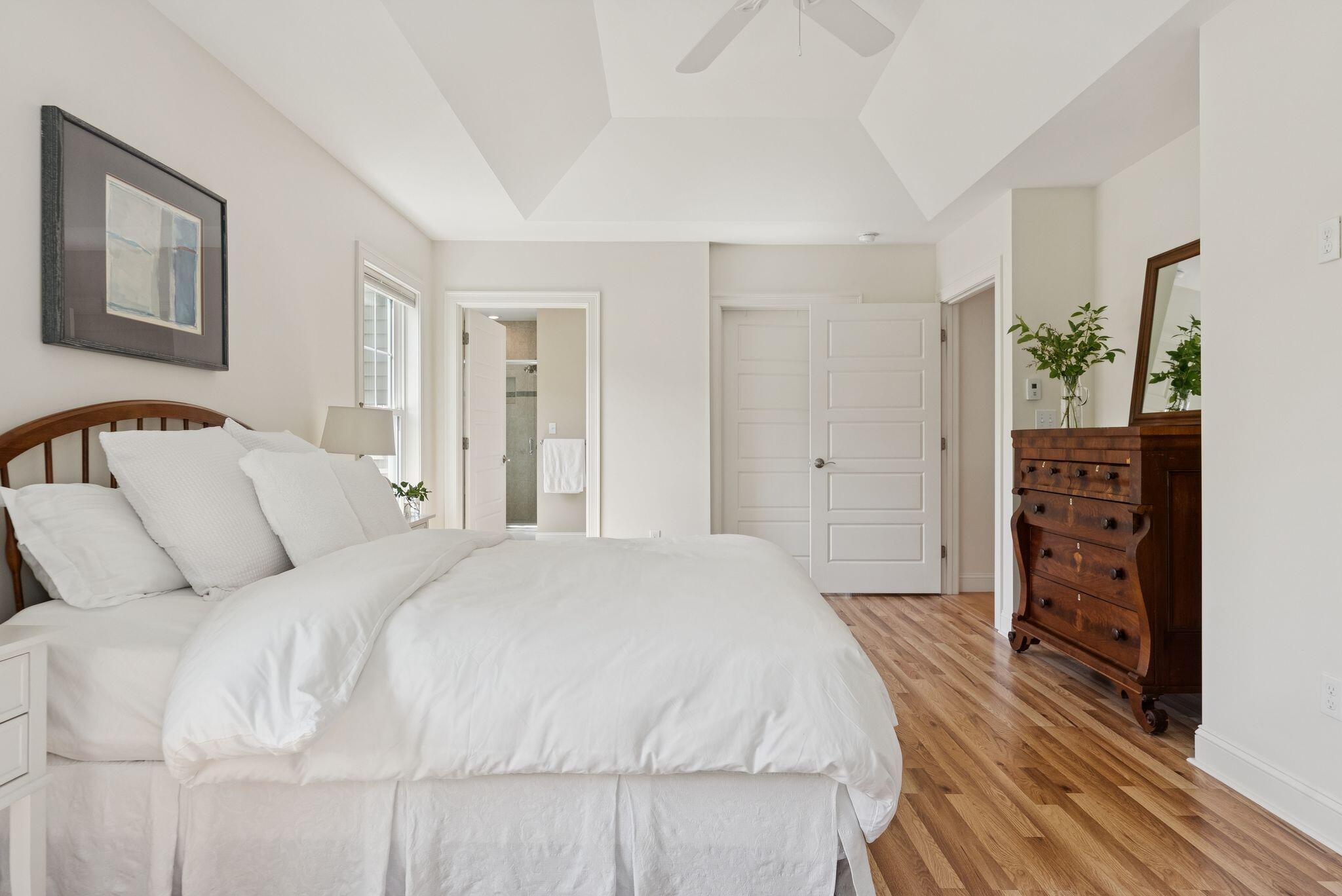 25 Phoebes Way, 37