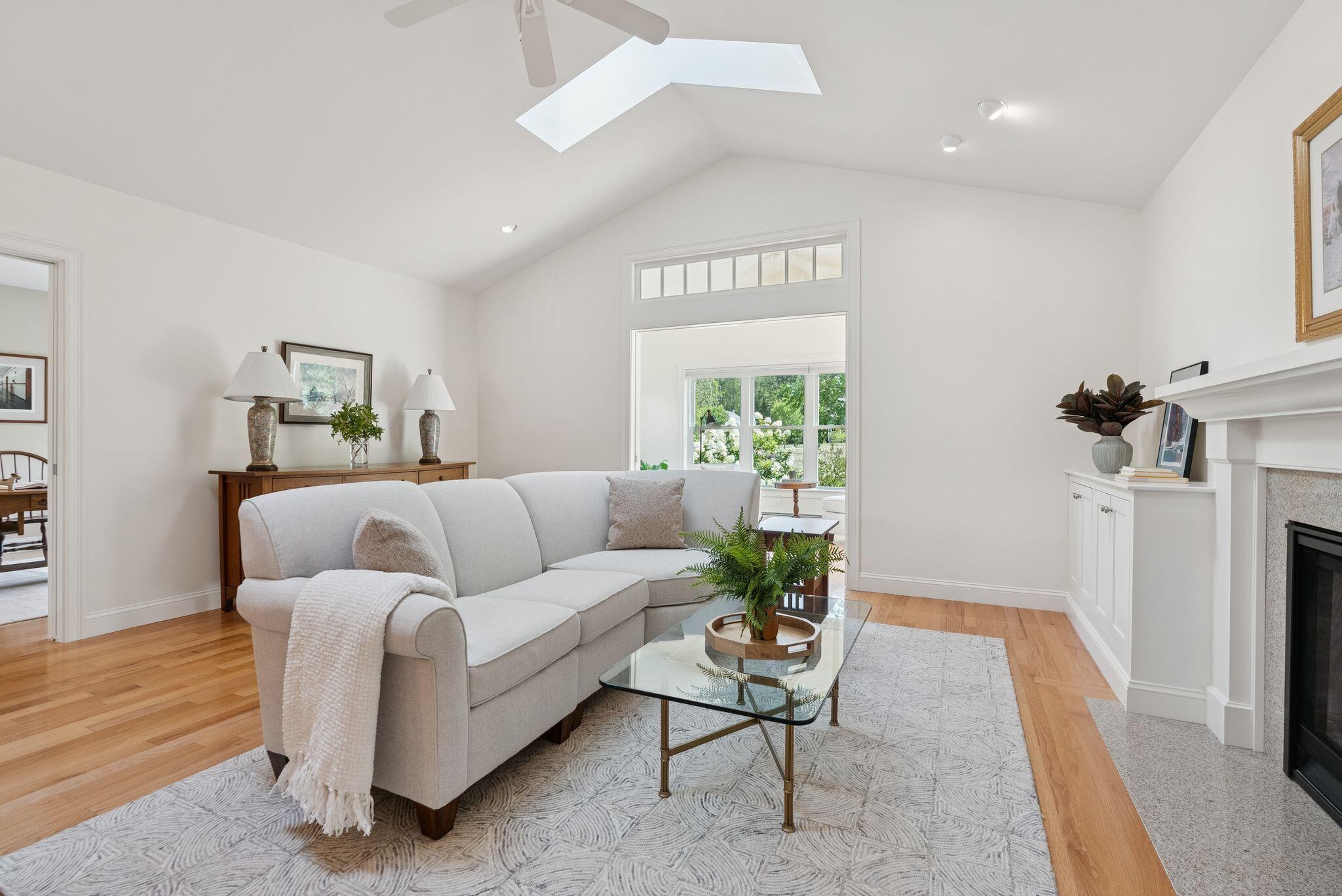 25 Phoebes Way, 37