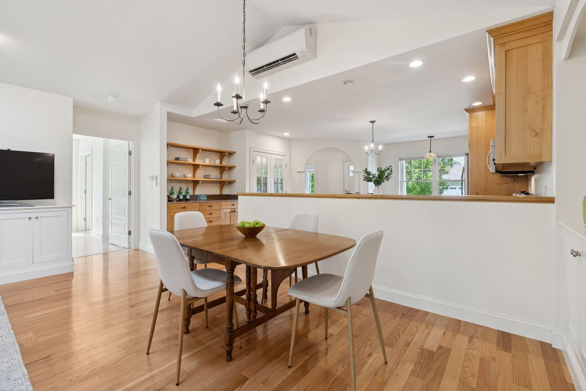 25 Phoebes Way, 37