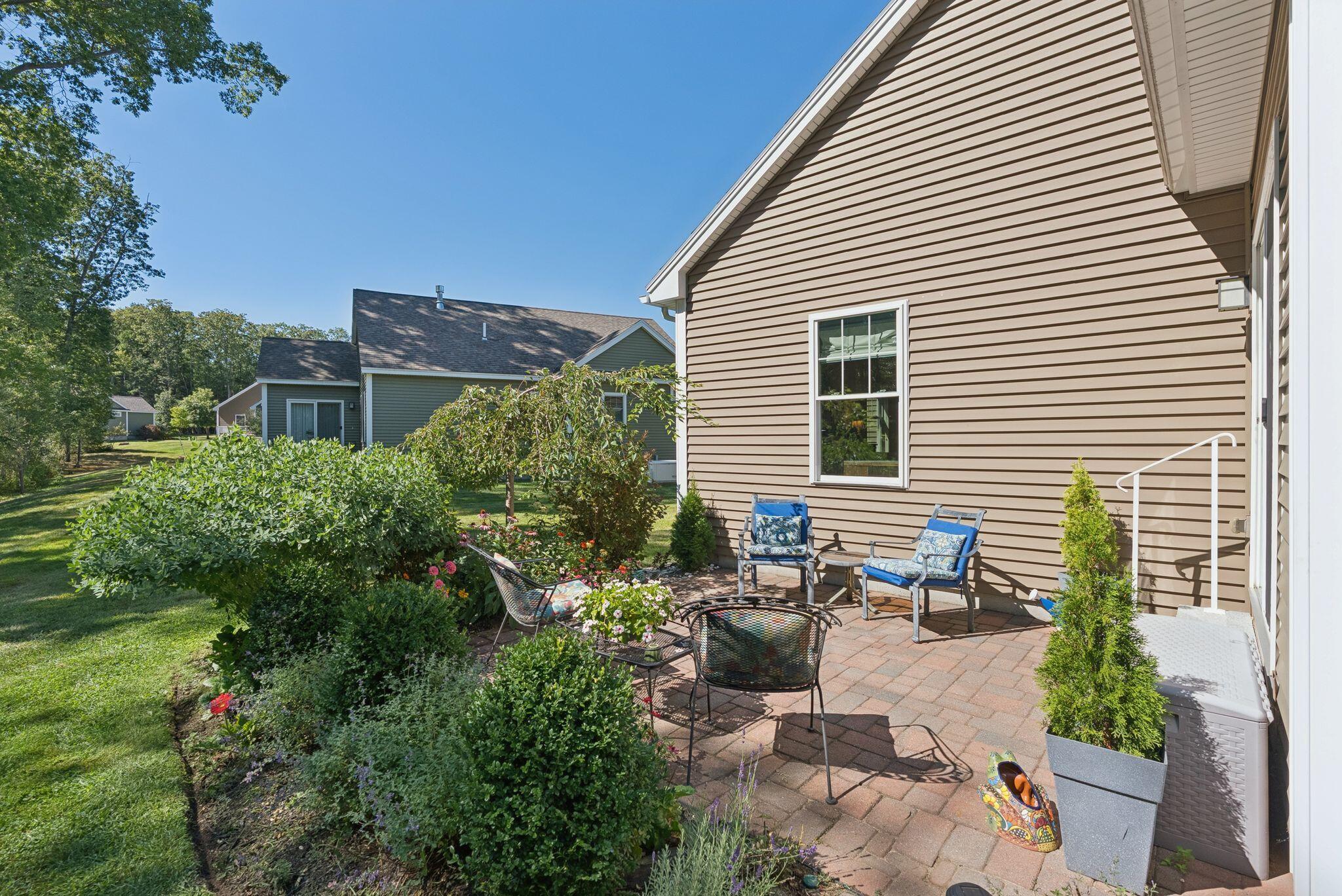 4 Phoebes Way, 22
