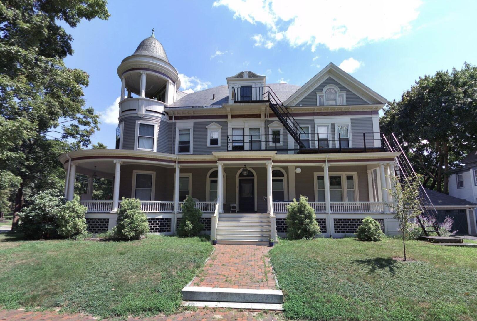 166 Pleasant Avenue, 2