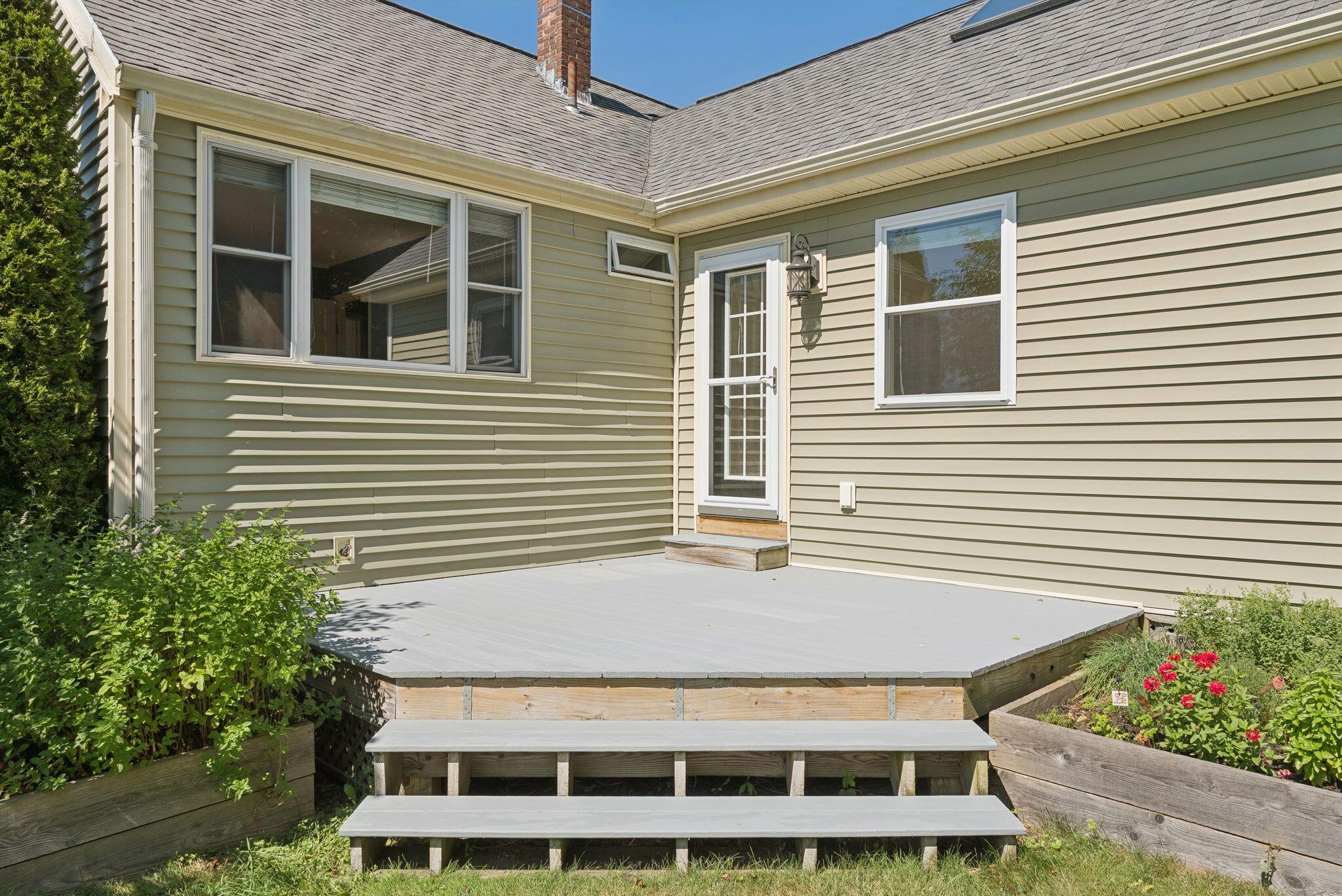 30 Farm Hill Road