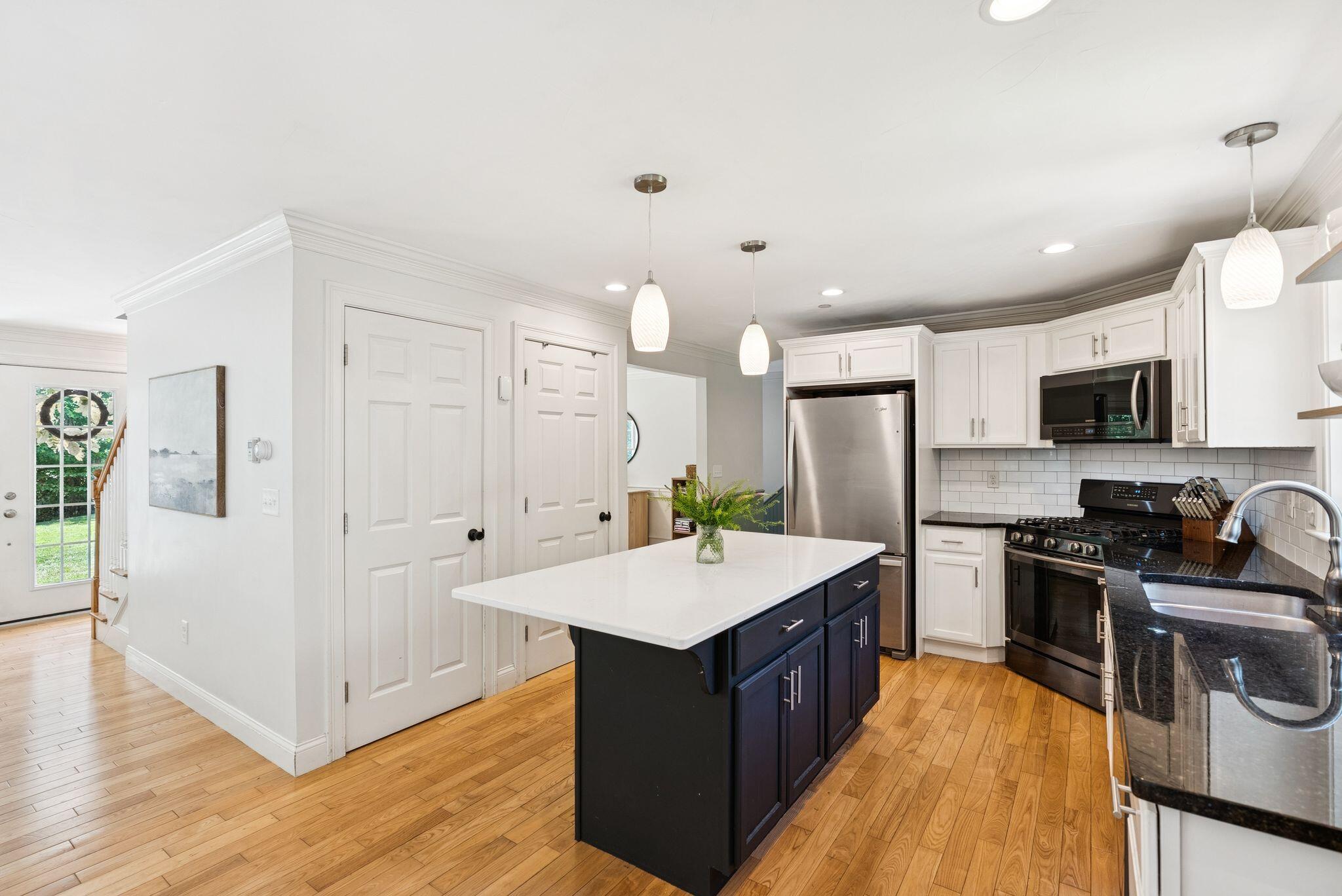 53 Old Colony Lane