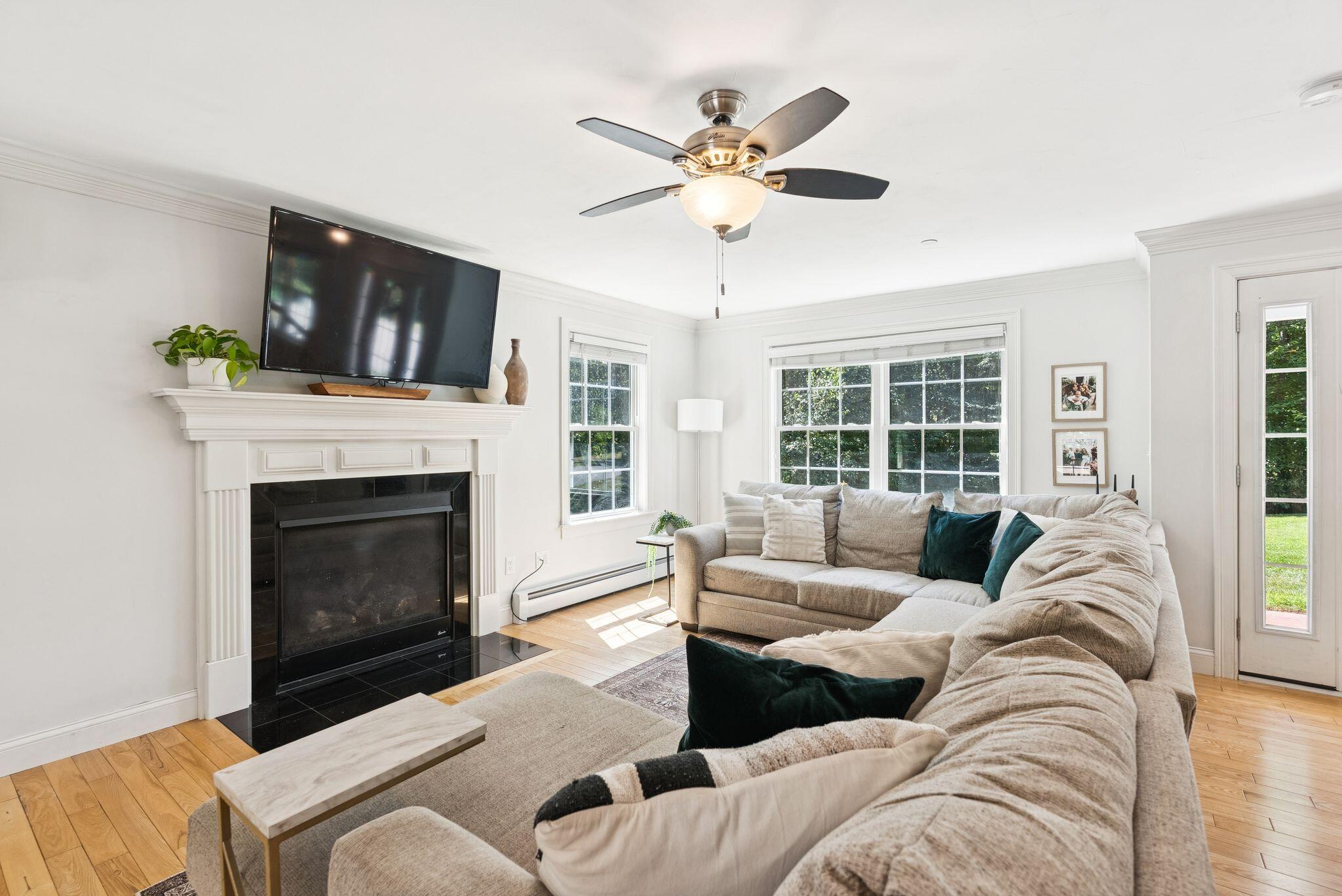 53 Old Colony Lane
