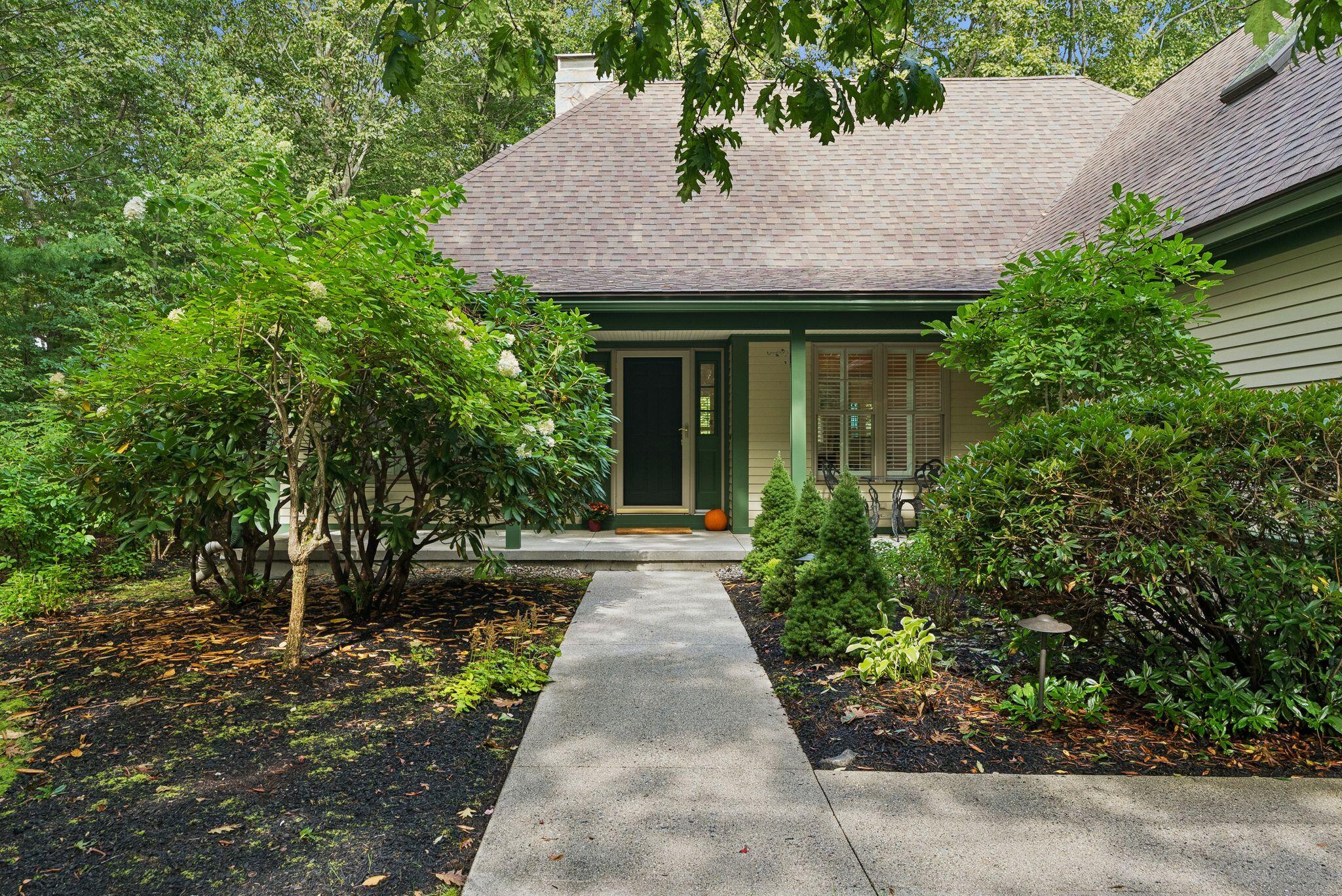 2 Landing Road