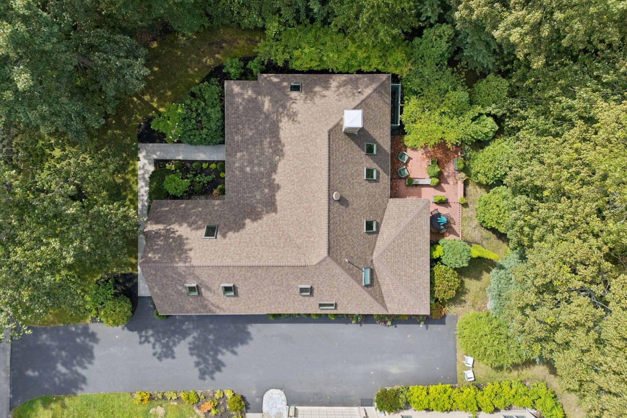 2 Landing Road