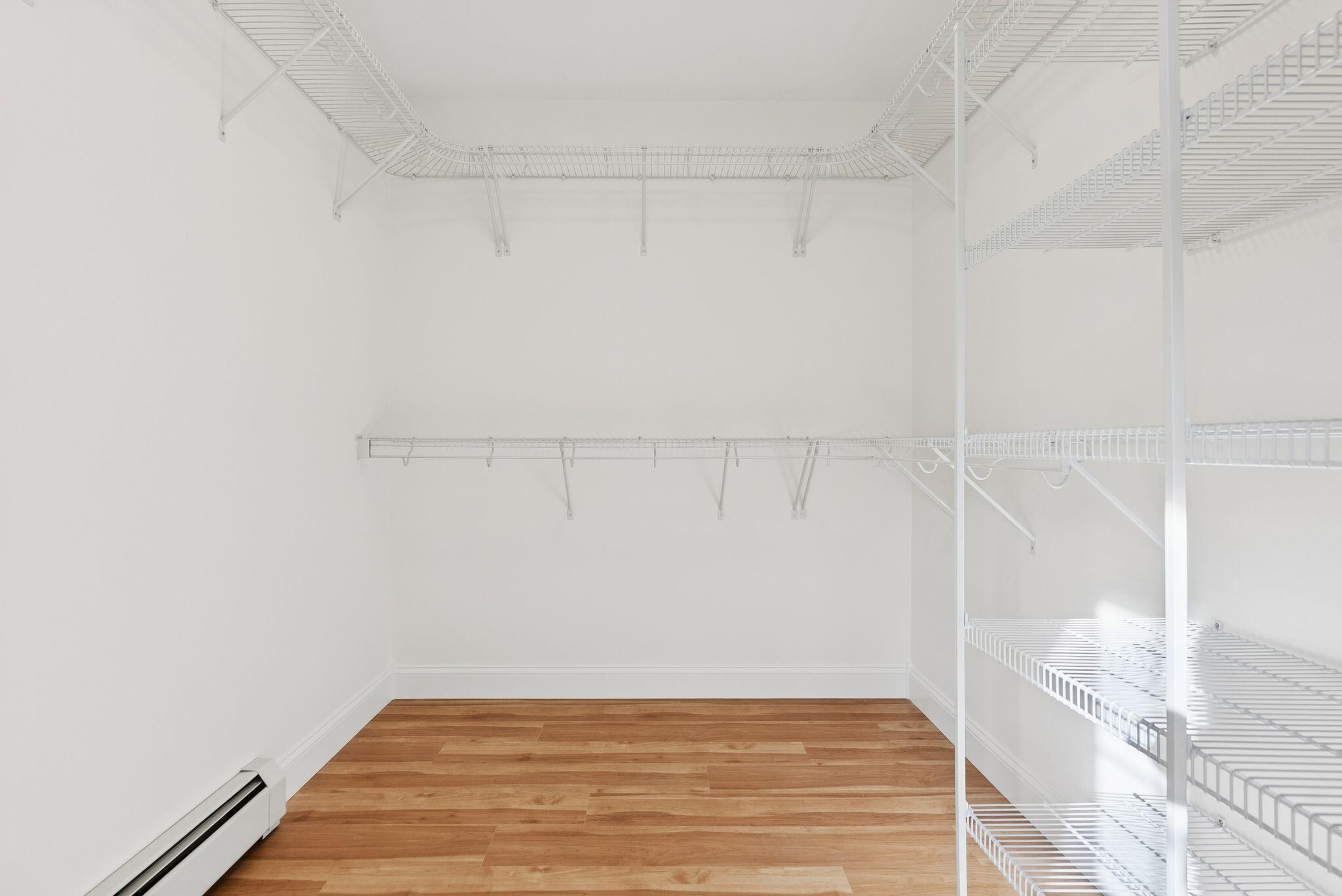11 Feldspar Lane, 6