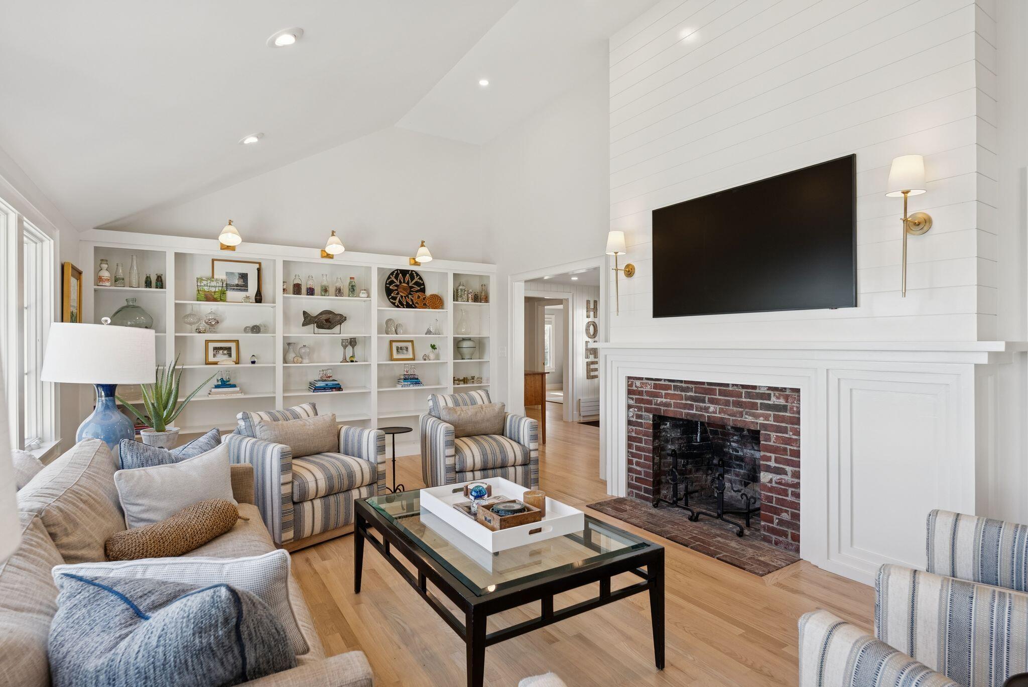 12 Salt Spray Lane