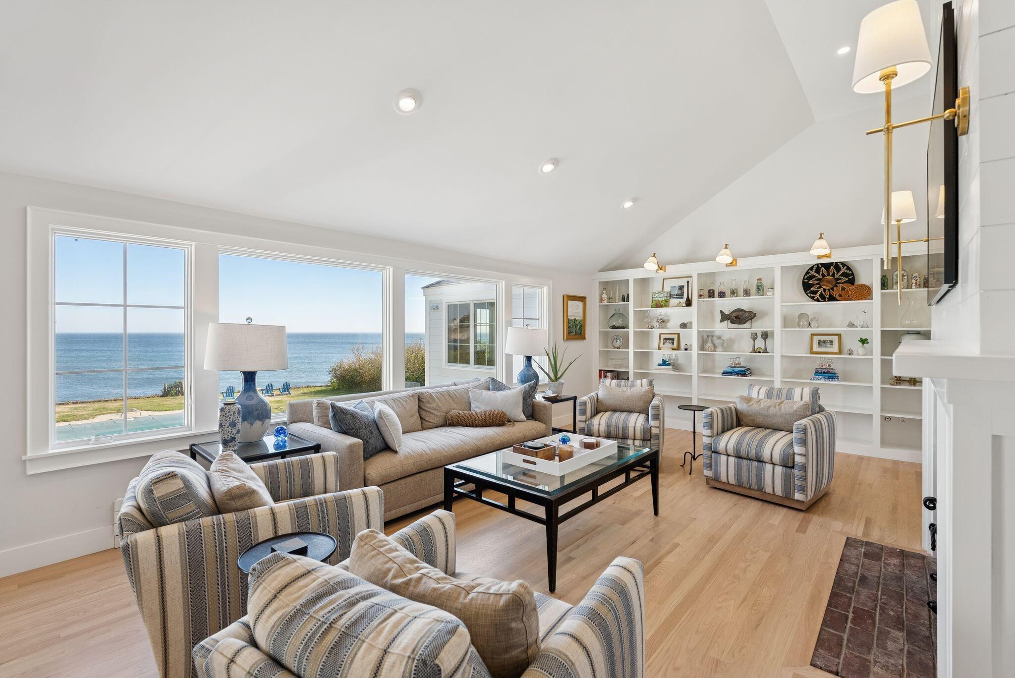12 Salt Spray Lane