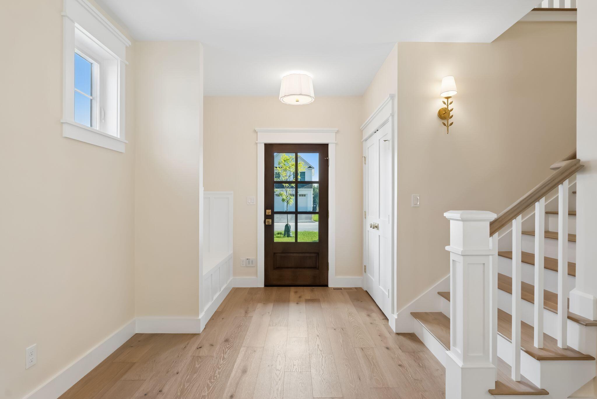 31 Feldspar Lane, 16