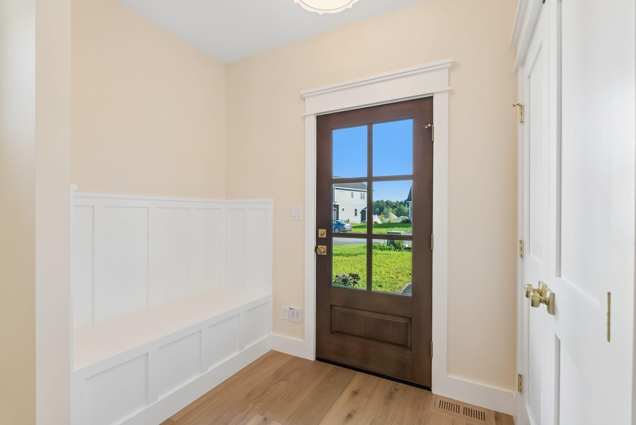 31 Feldspar Lane, 16