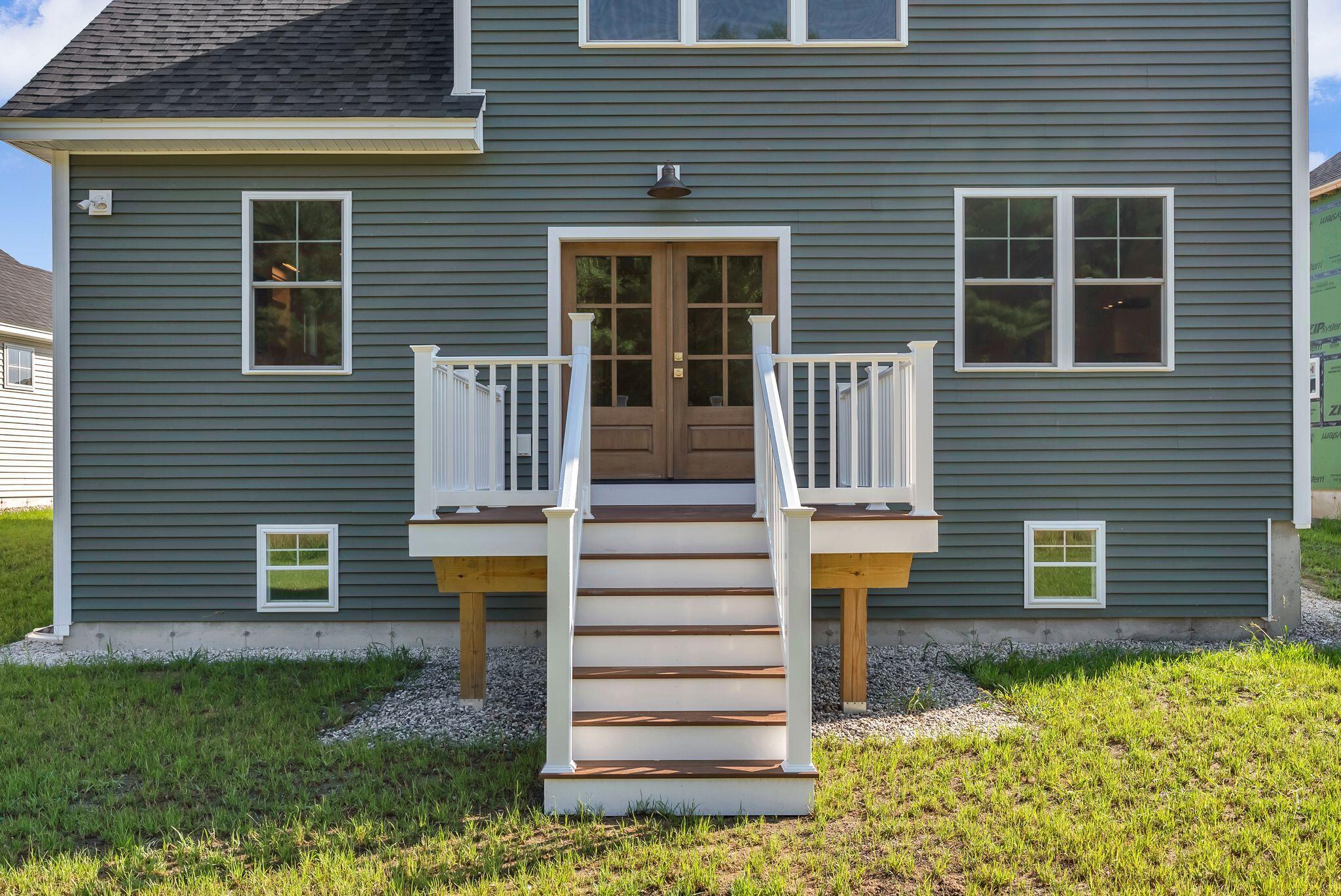 31 Feldspar Lane, 16