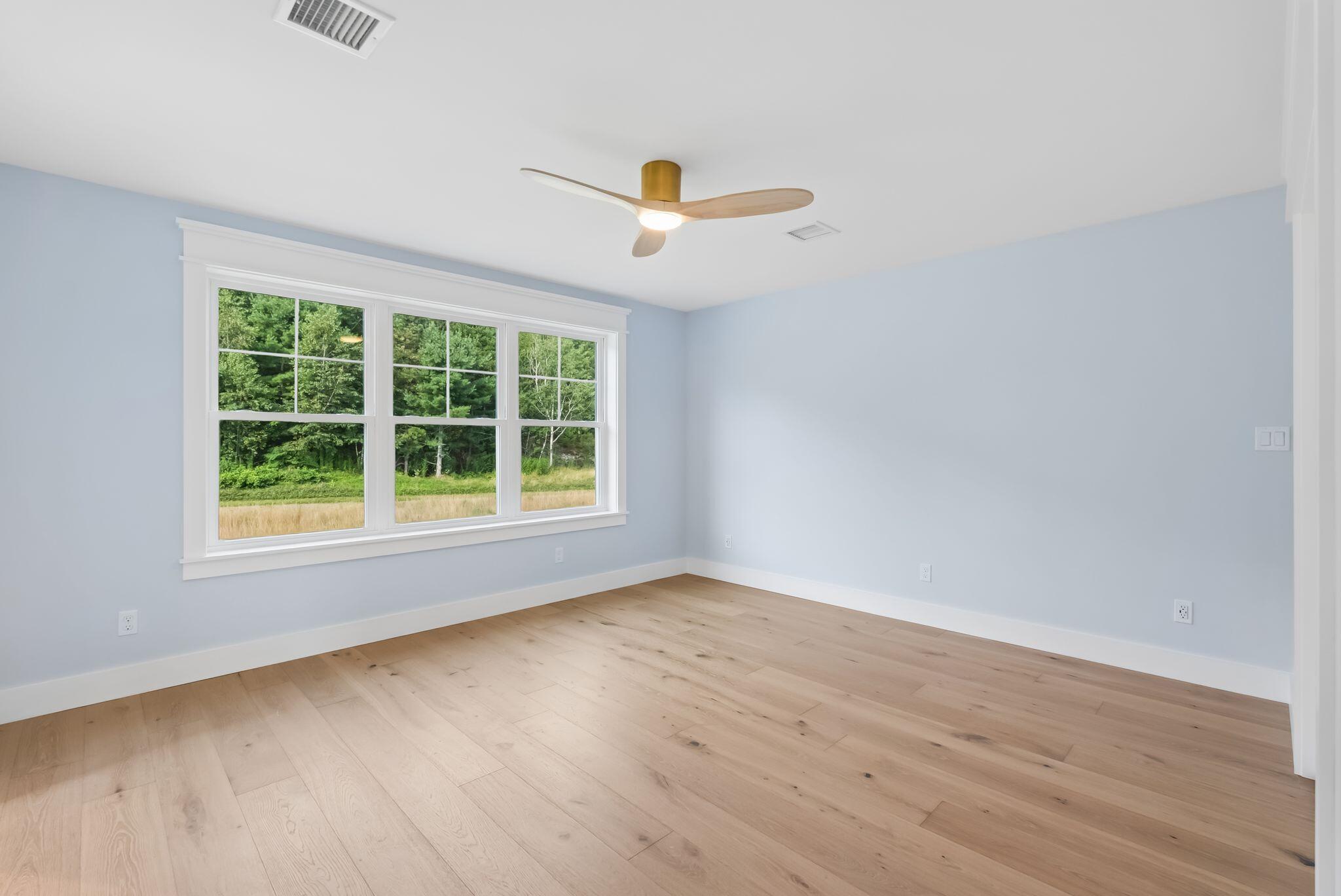 31 Feldspar Lane, 16