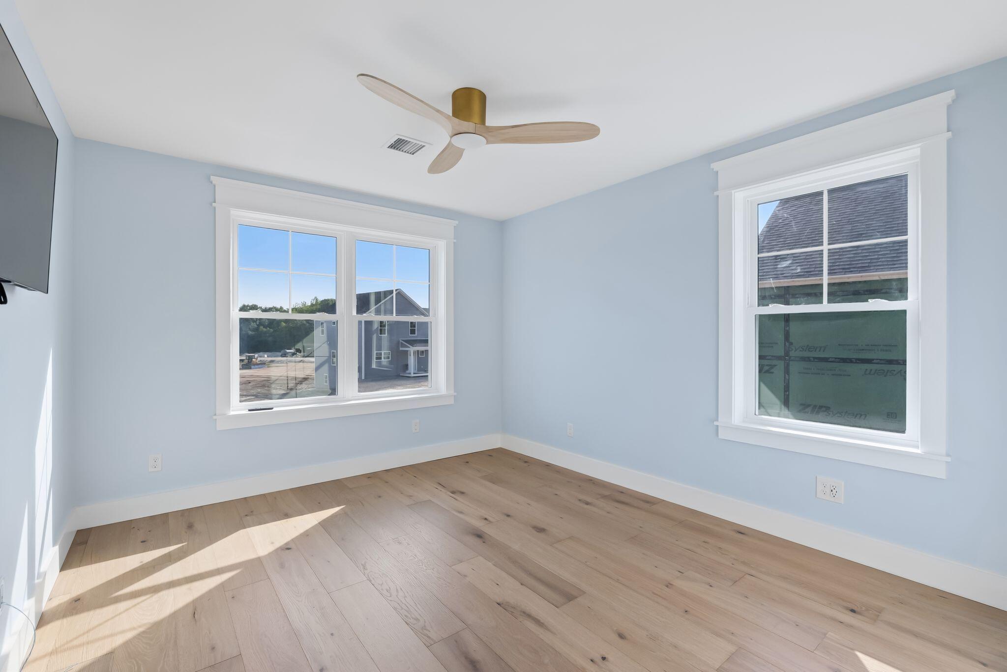 31 Feldspar Lane, 16