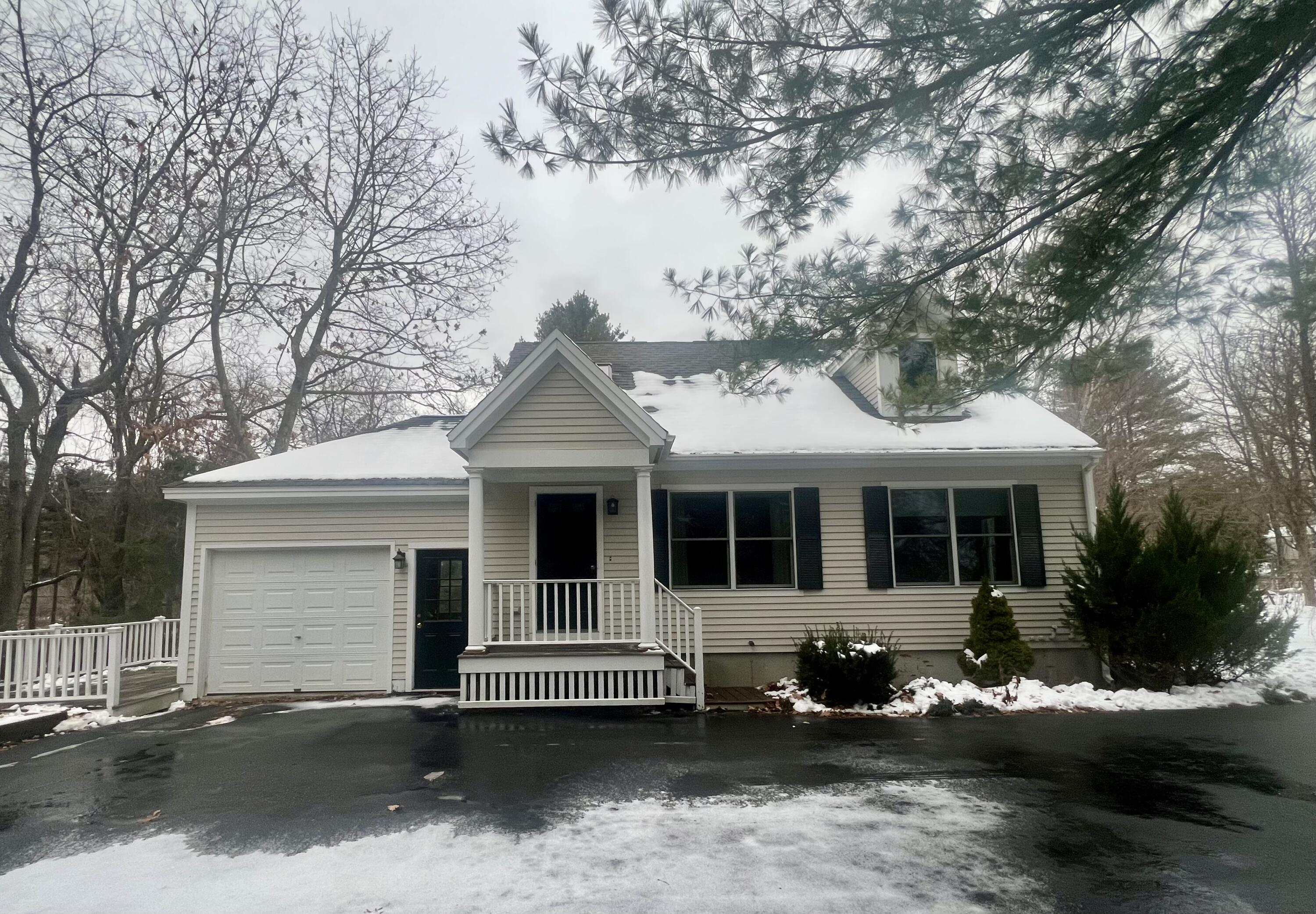 7 Apple Tree Lane