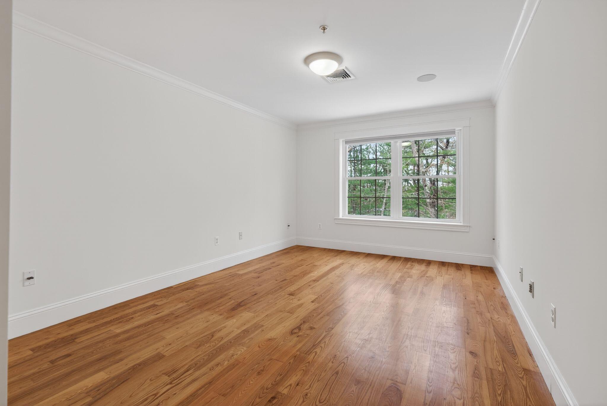 60 Ridge Road 8