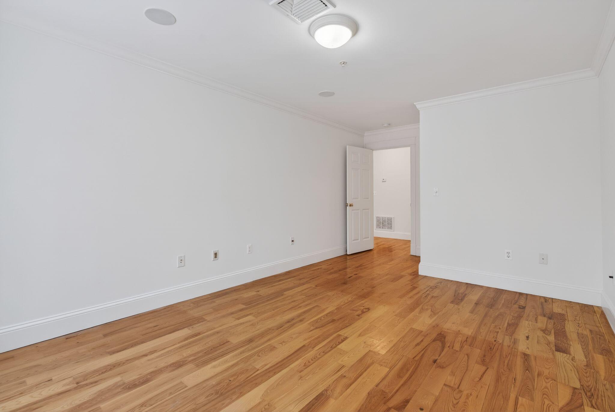 60 Ridge Road 8