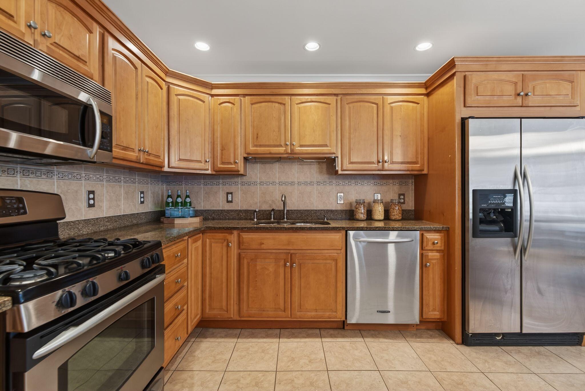 60 Ridge Road 8