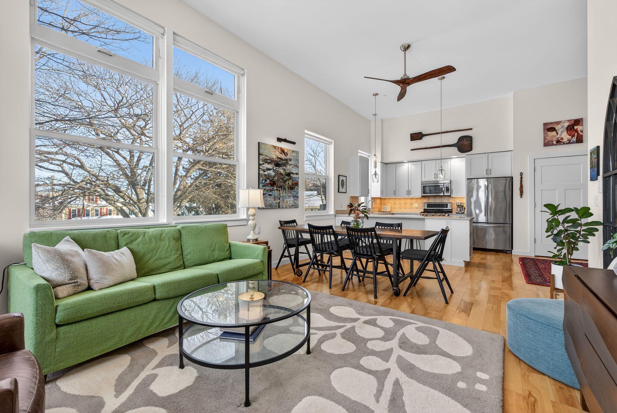 341 Pine Street 206