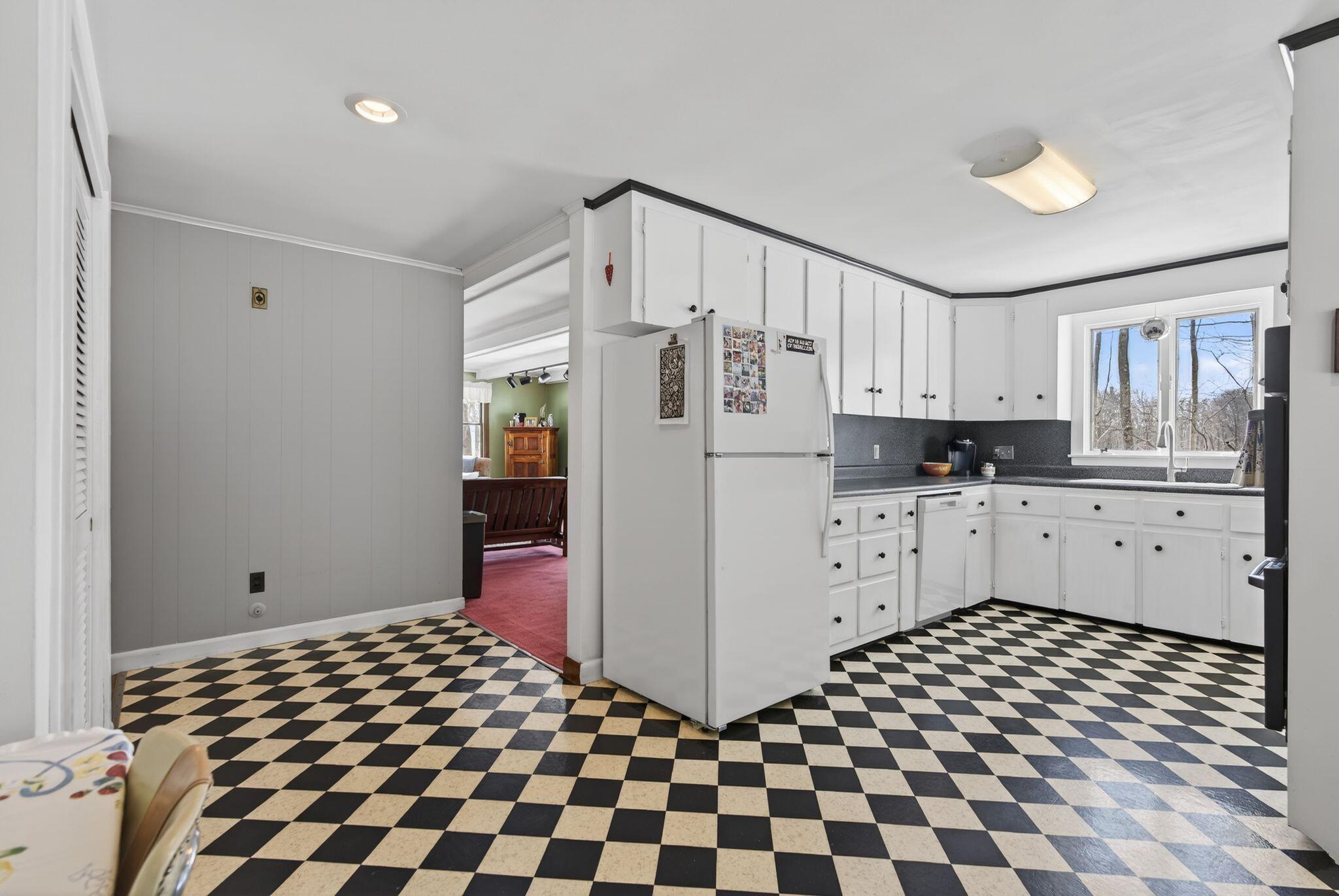 10 Hilltop Drive