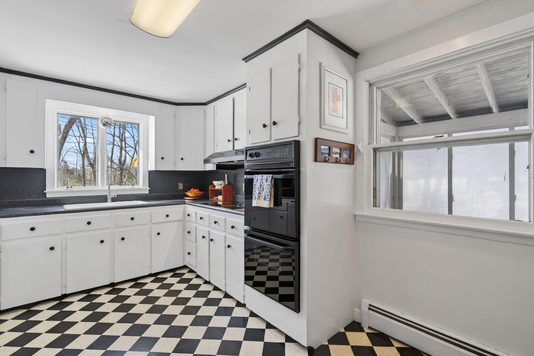 10 Hilltop Drive