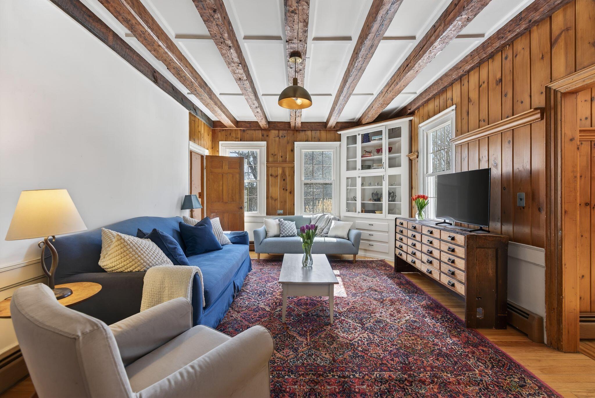 10 Lower Flying Point Road