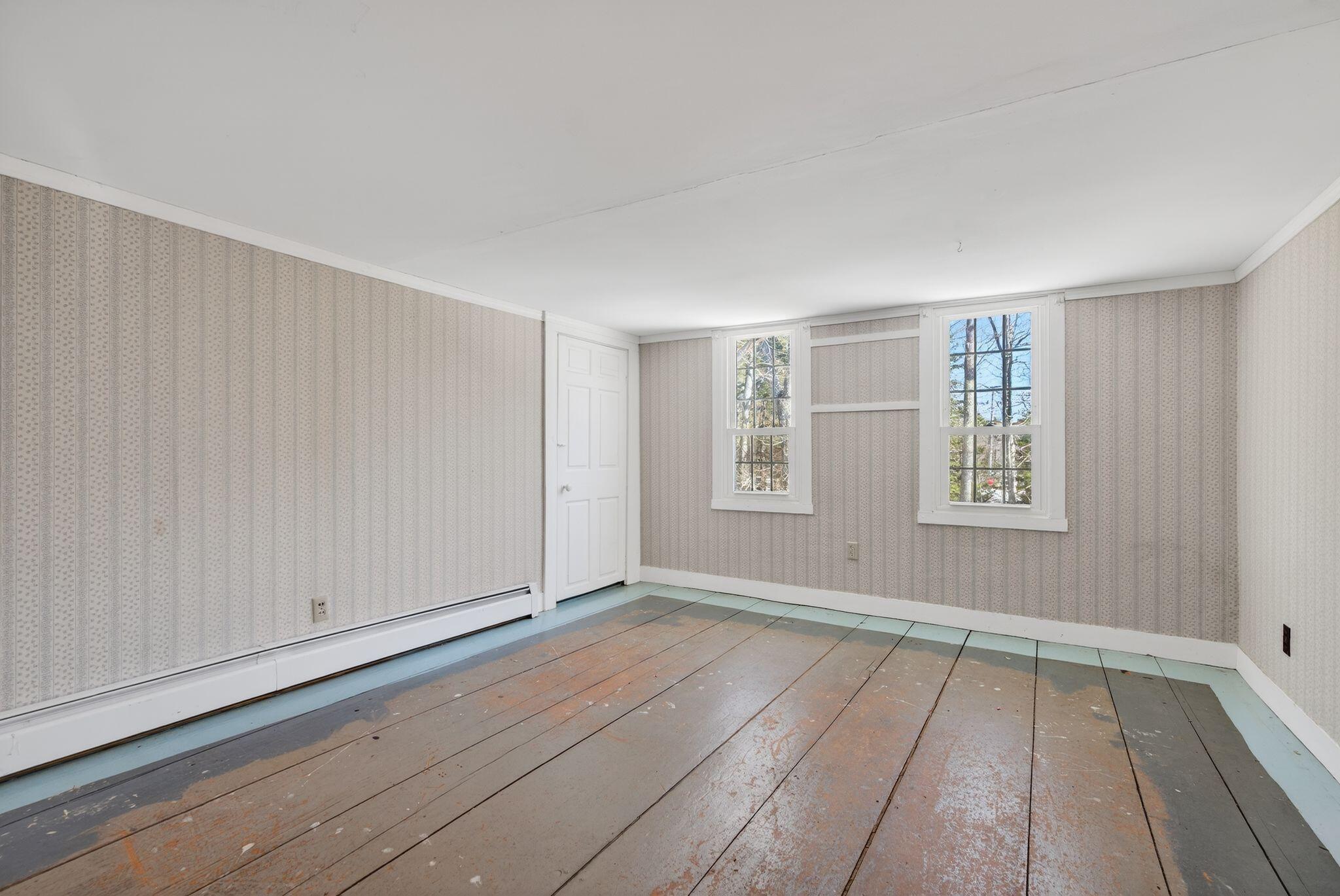 10 Lower Flying Point Road