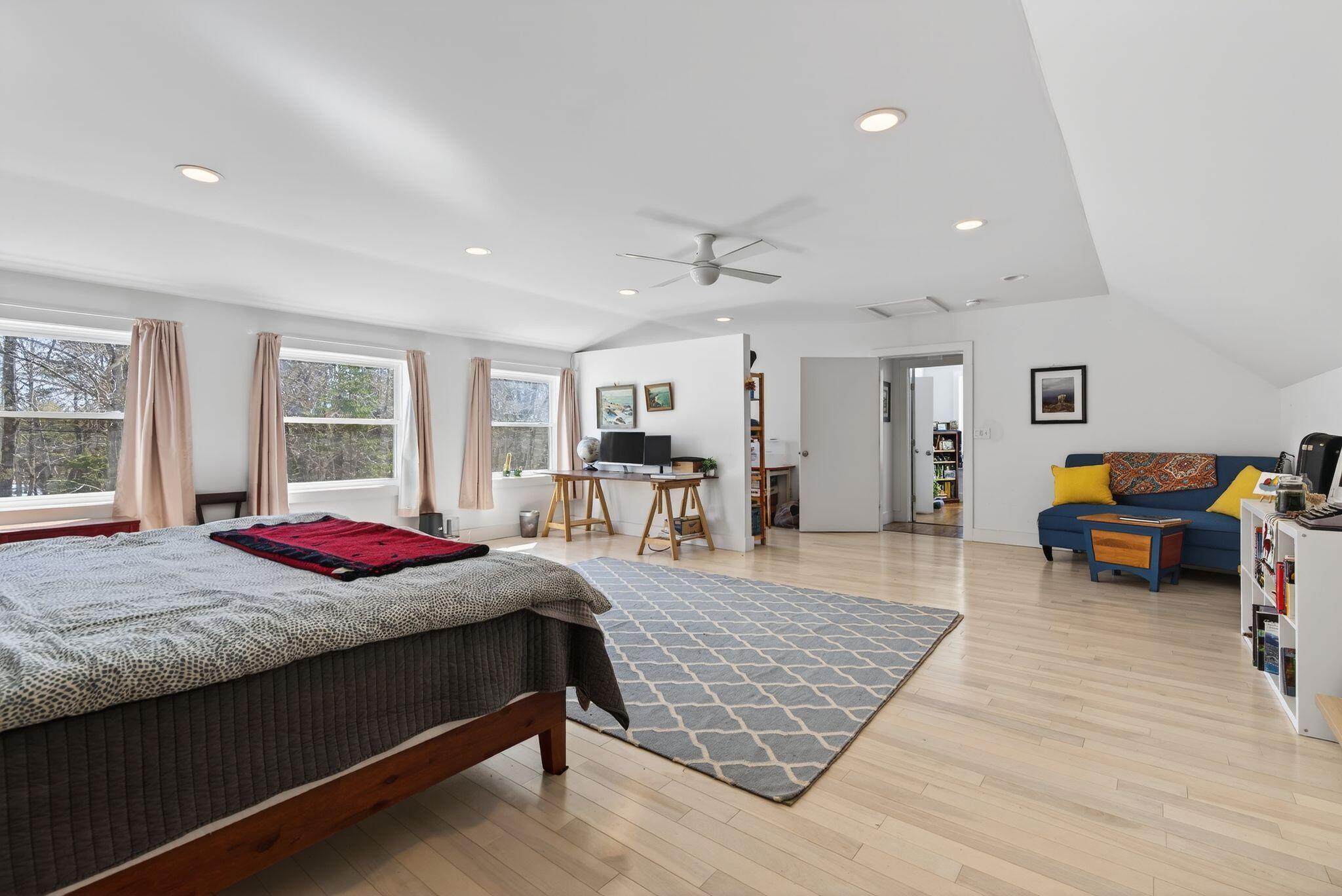 10 Lower Flying Point Road