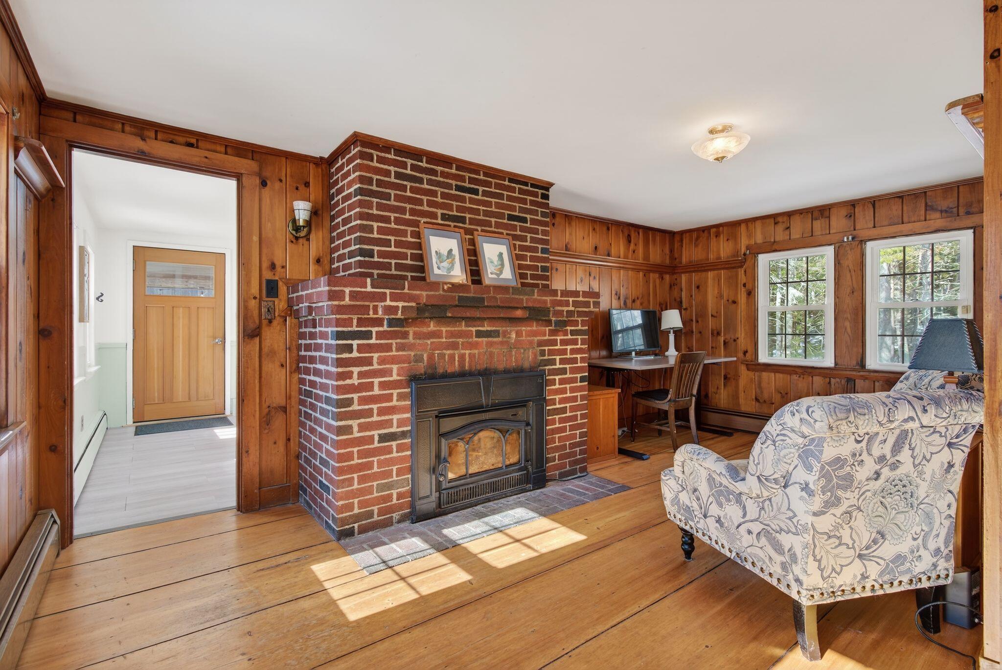 10 Lower Flying Point Road