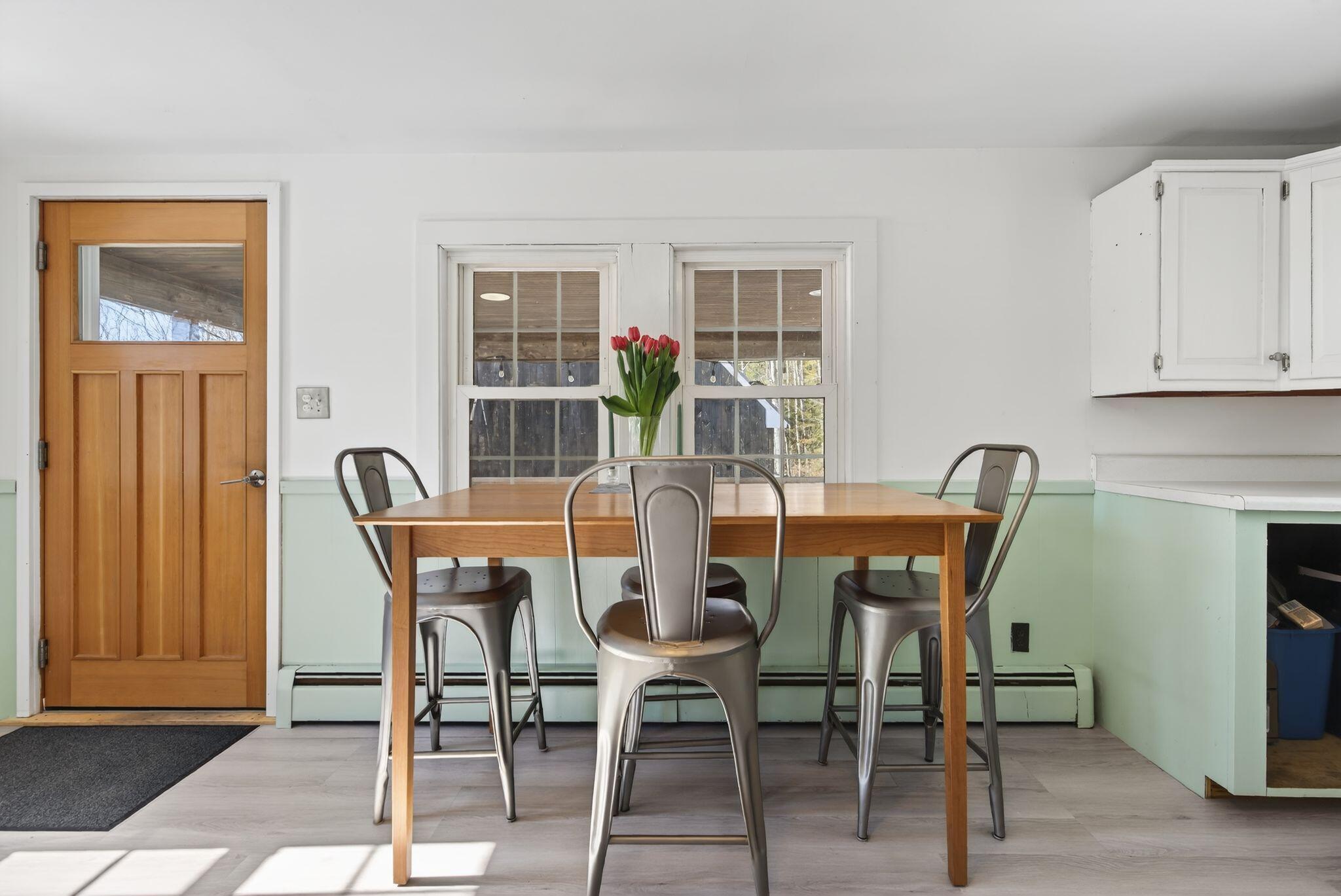 10 Lower Flying Point Road