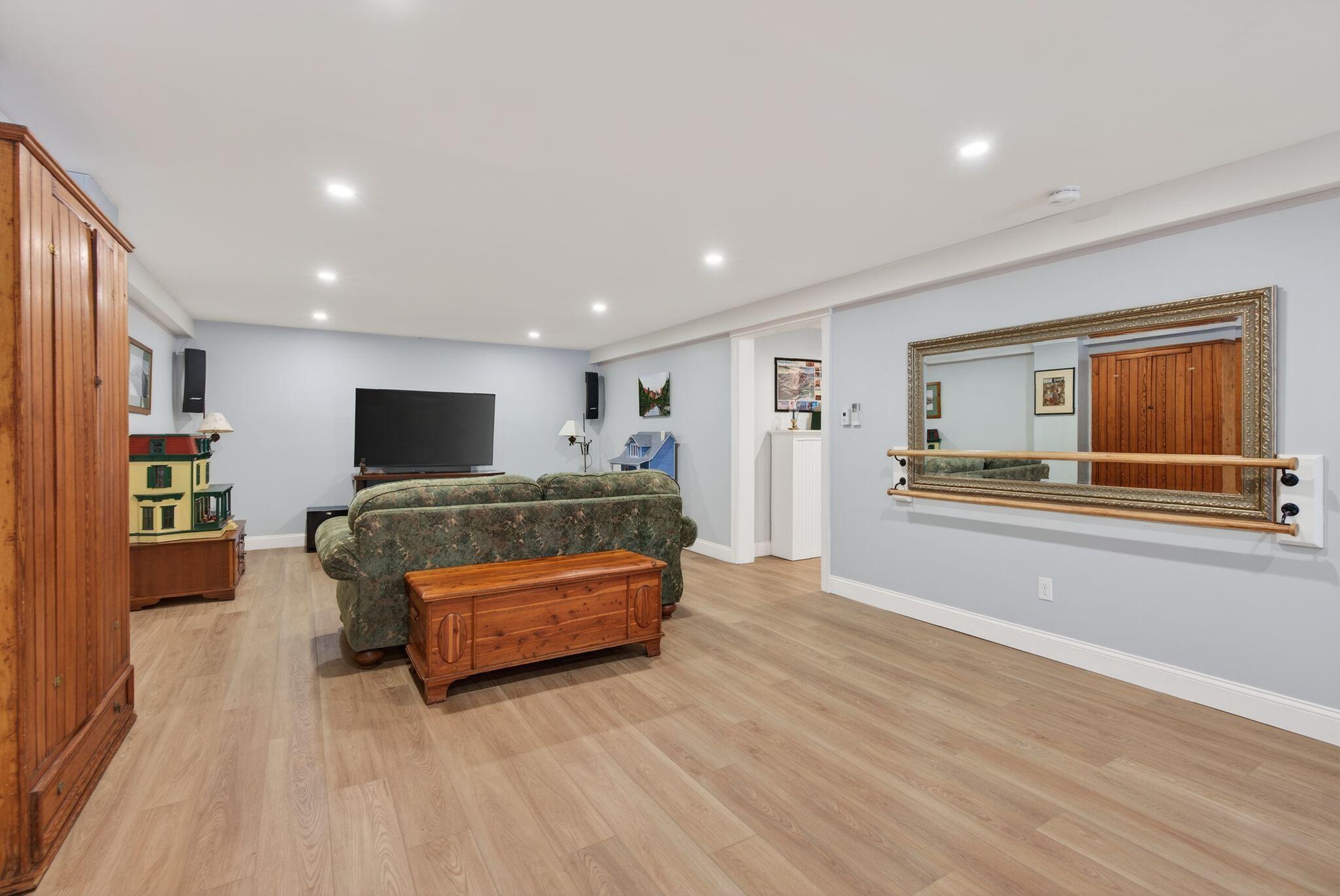 24 Maxwell Woods Drive 15