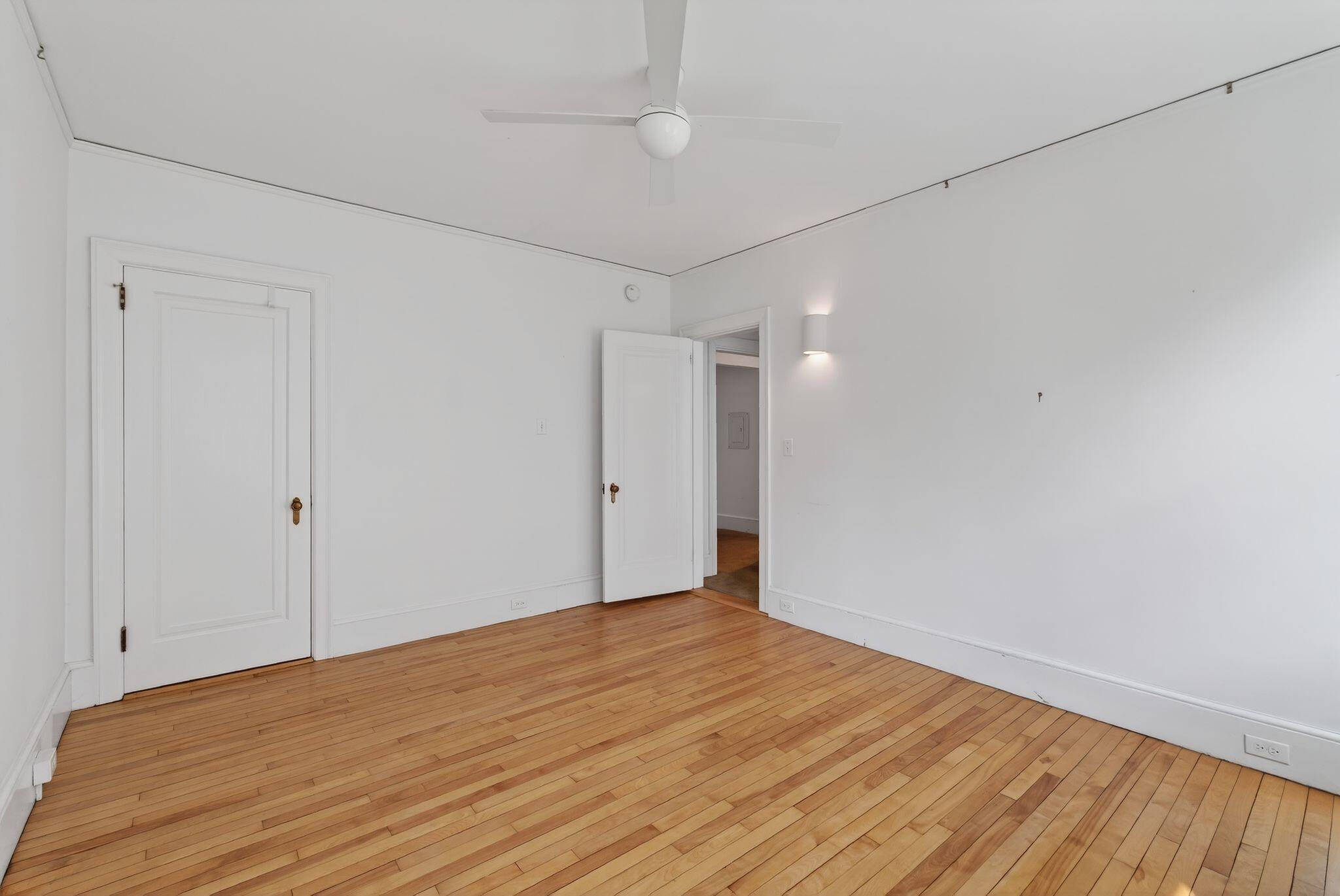 290 Baxter Boulevard A1