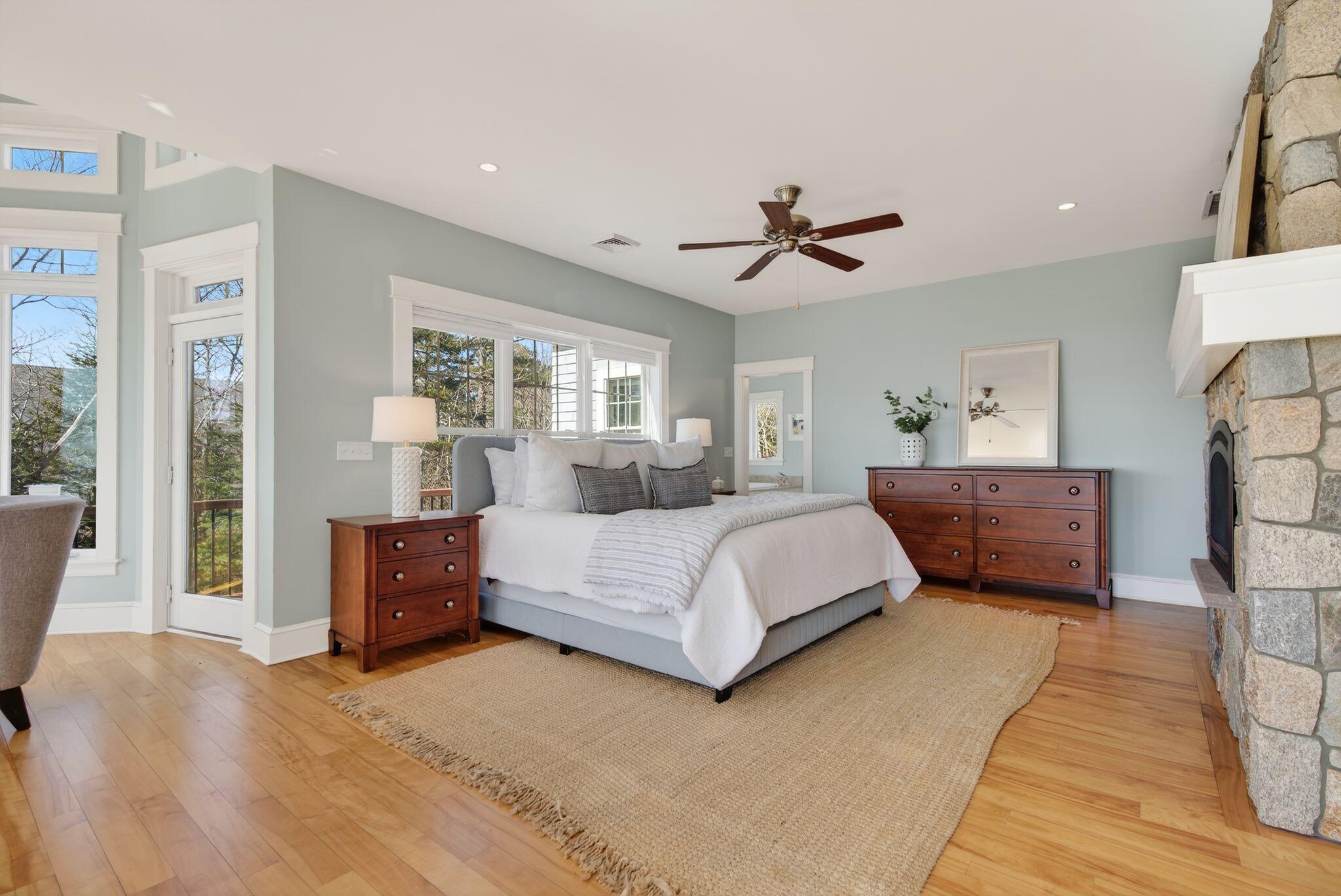 4 Cole Farm Drive