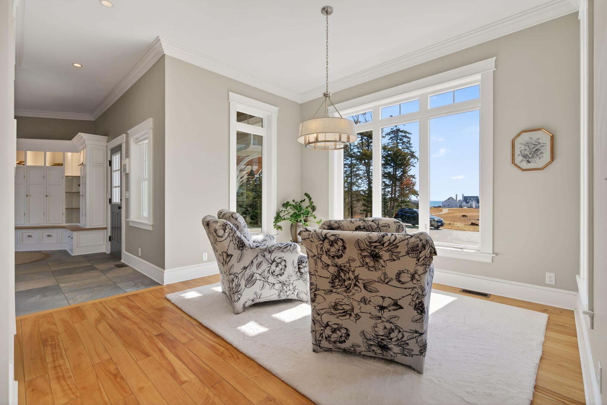 4 Cole Farm Drive