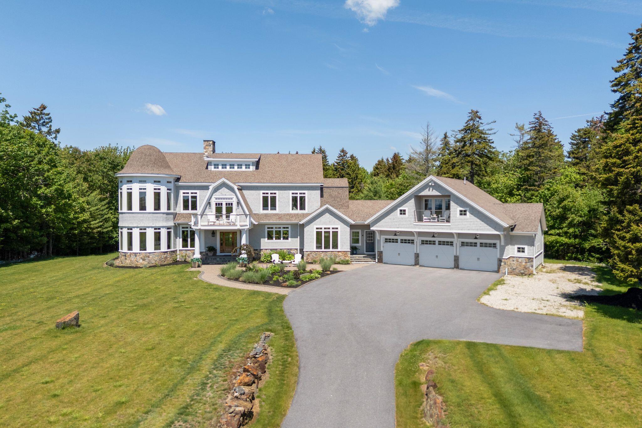 4 Cole Farm Drive