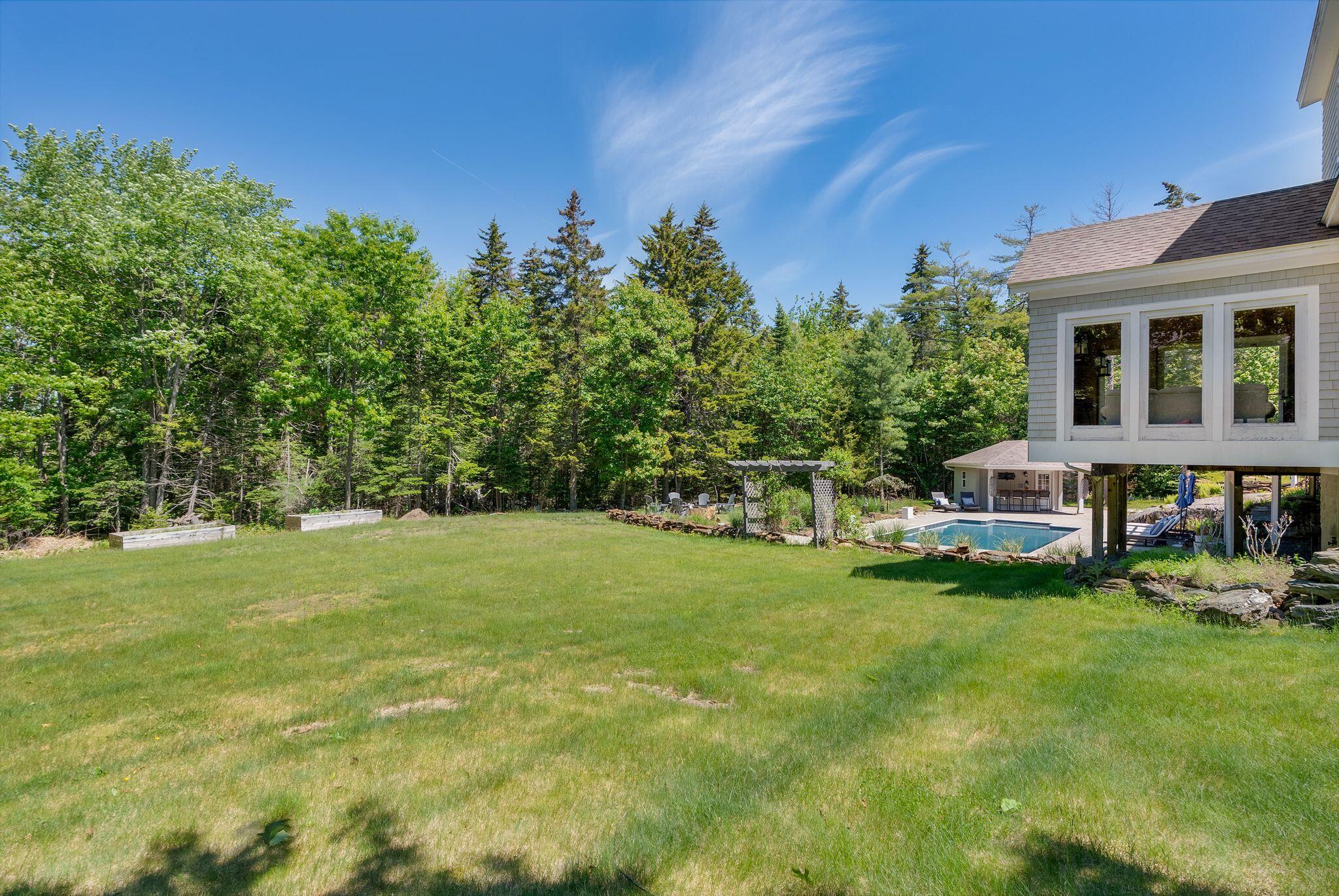 4 Cole Farm Drive
