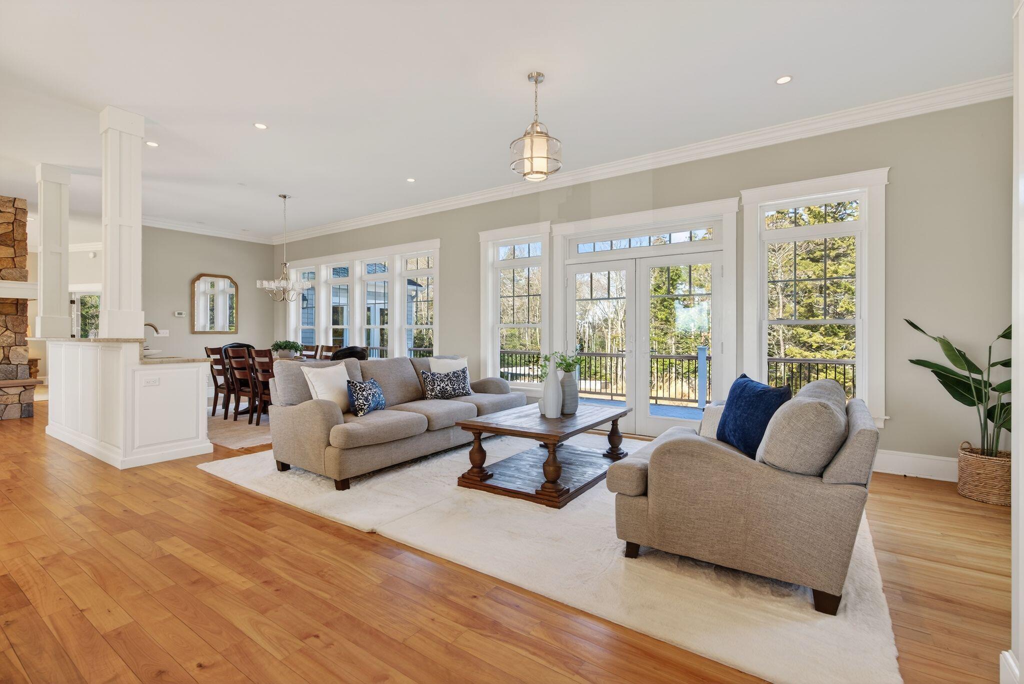 4 Cole Farm Drive