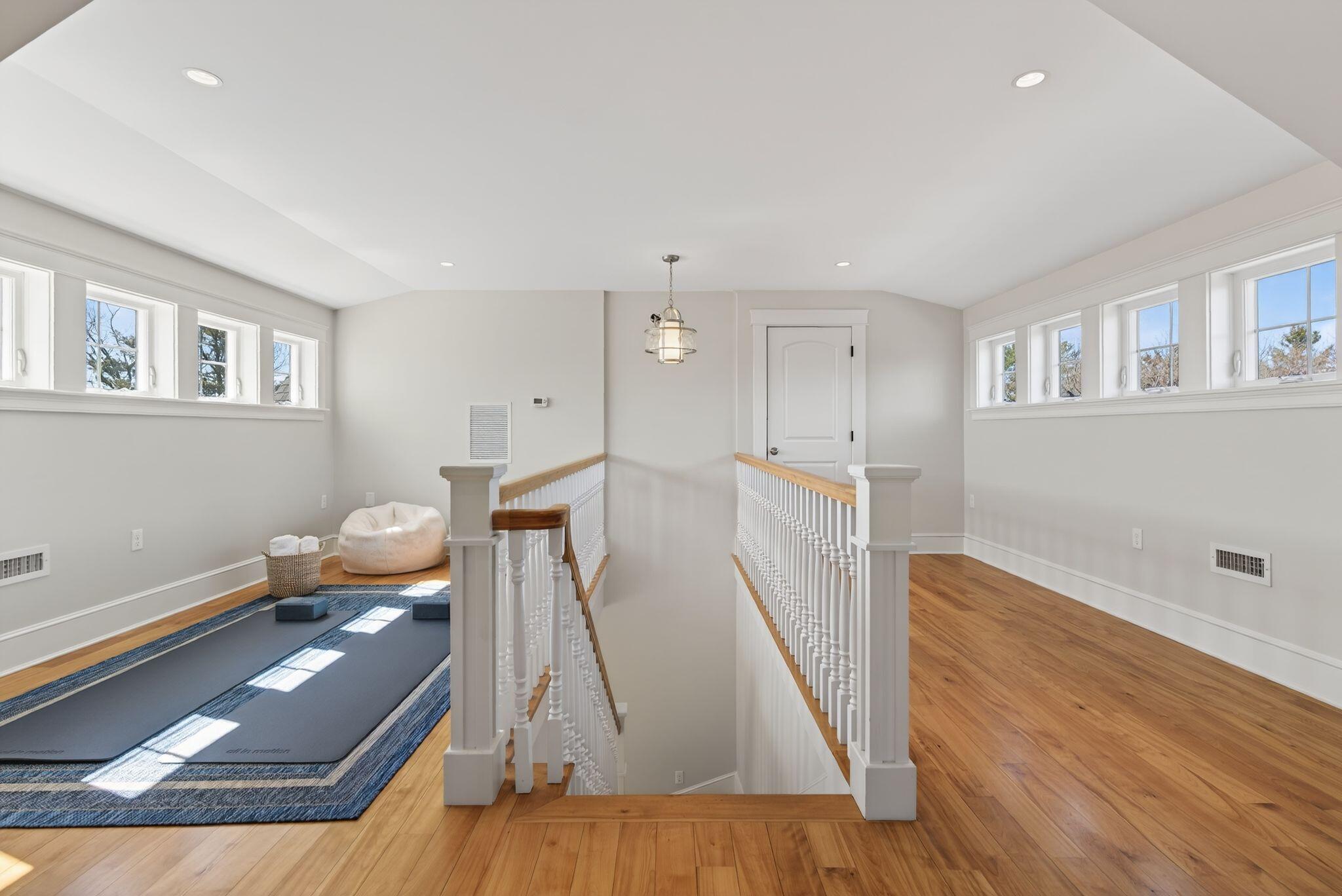 4 Cole Farm Drive