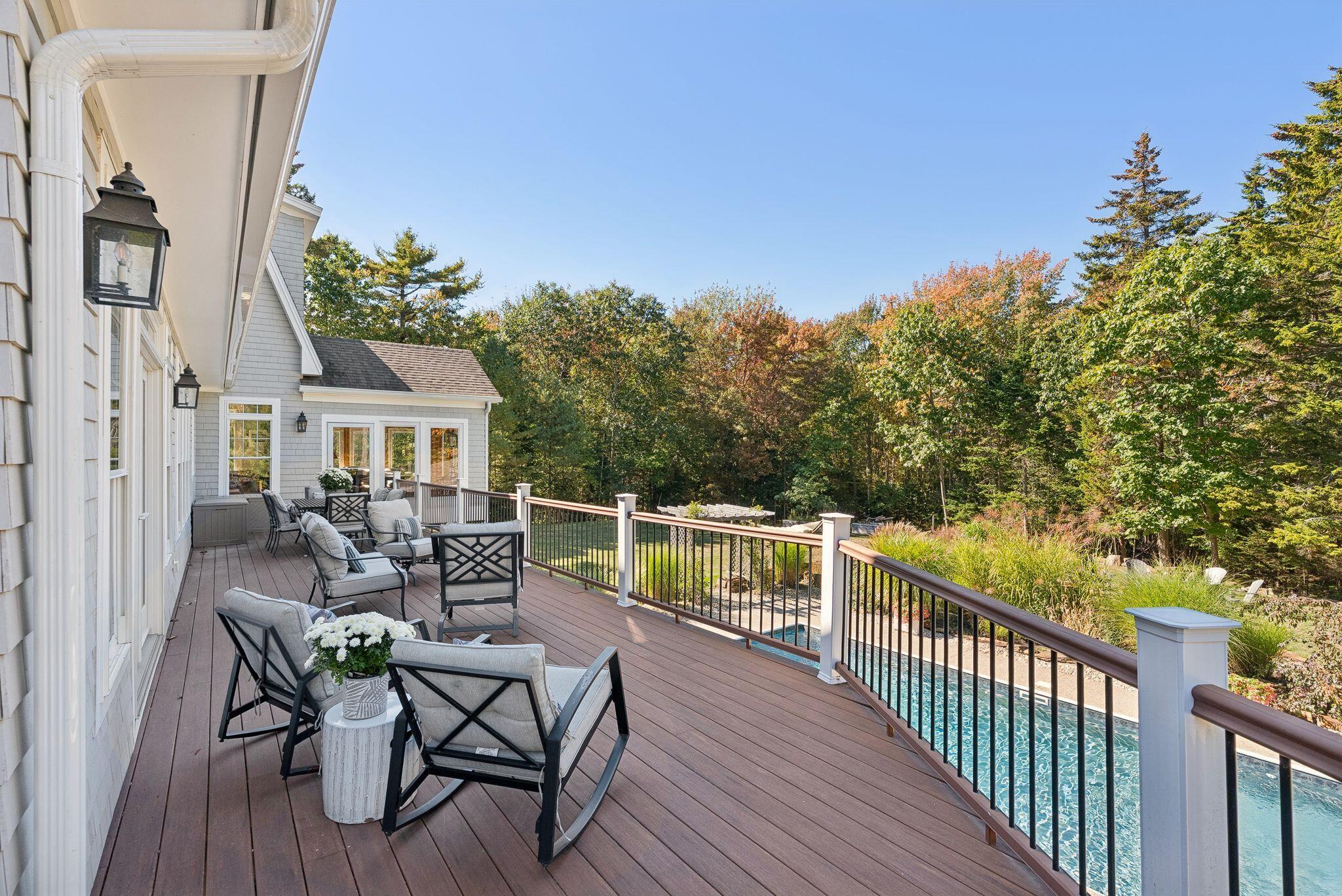 4 Cole Farm Drive