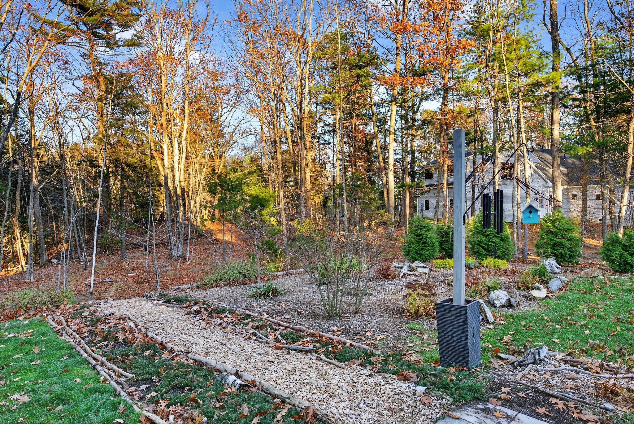 55 Hawthorne Lane