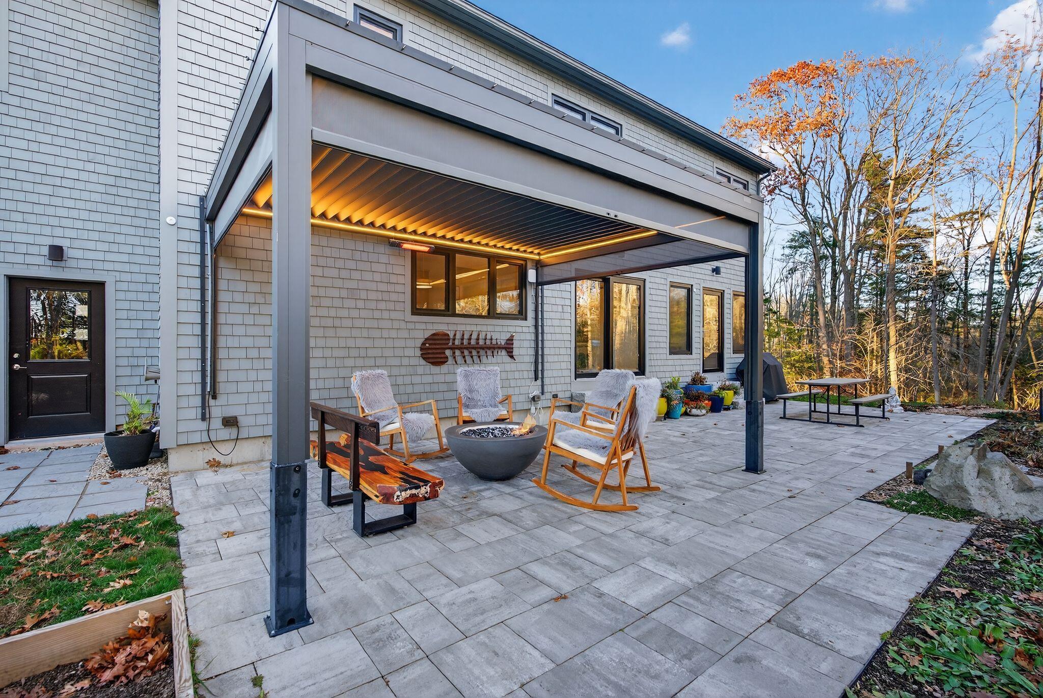 55 Hawthorne Lane