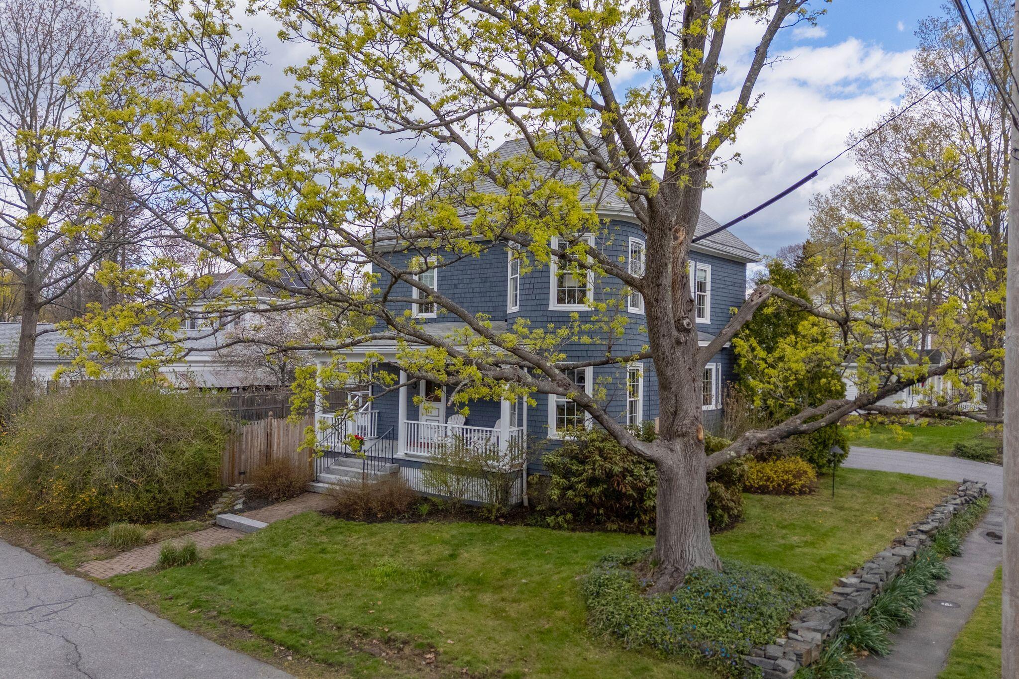 3 Leeman Street