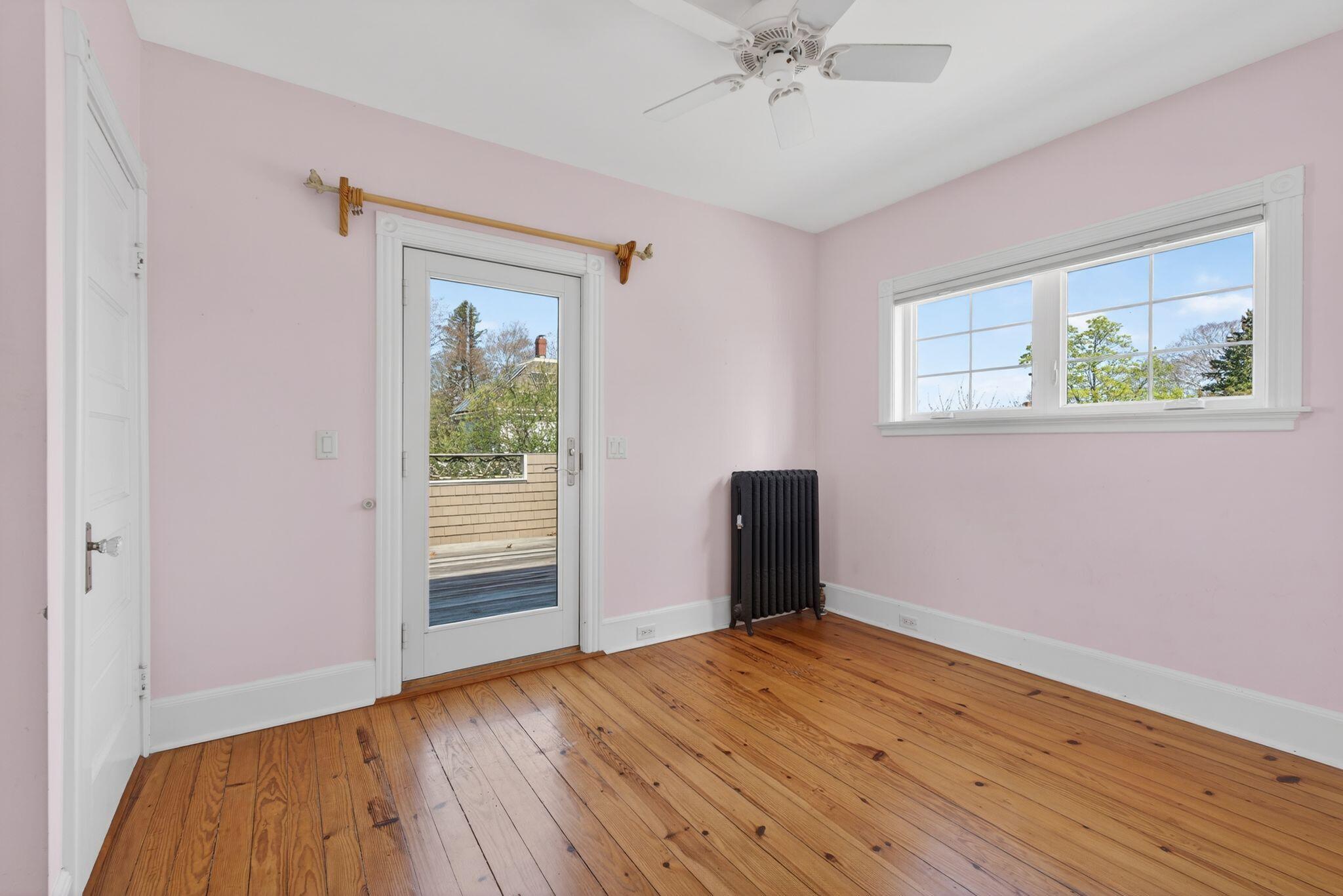 3 Leeman Street