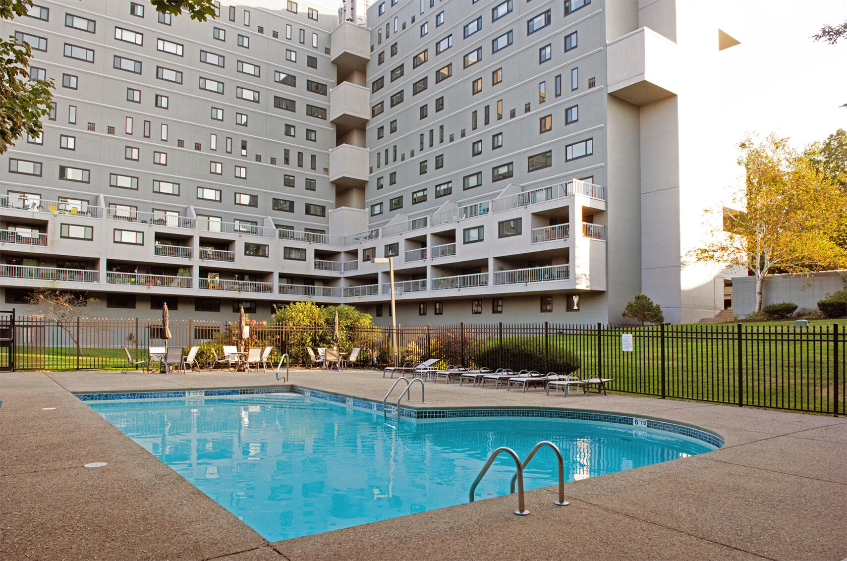 340 Eastern Promenade 252