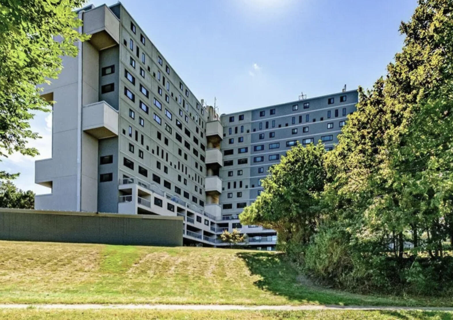 340 Eastern Promenade 252