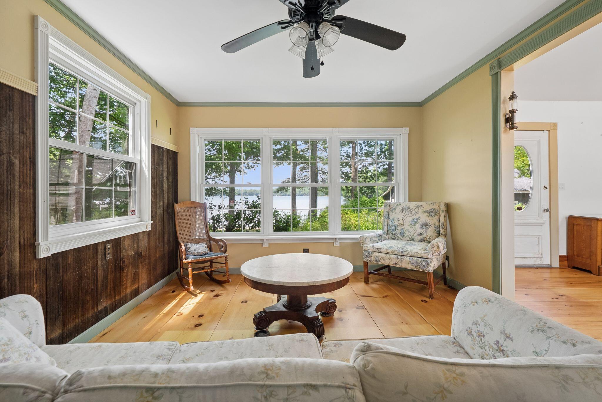 11 Pine Cove Road
