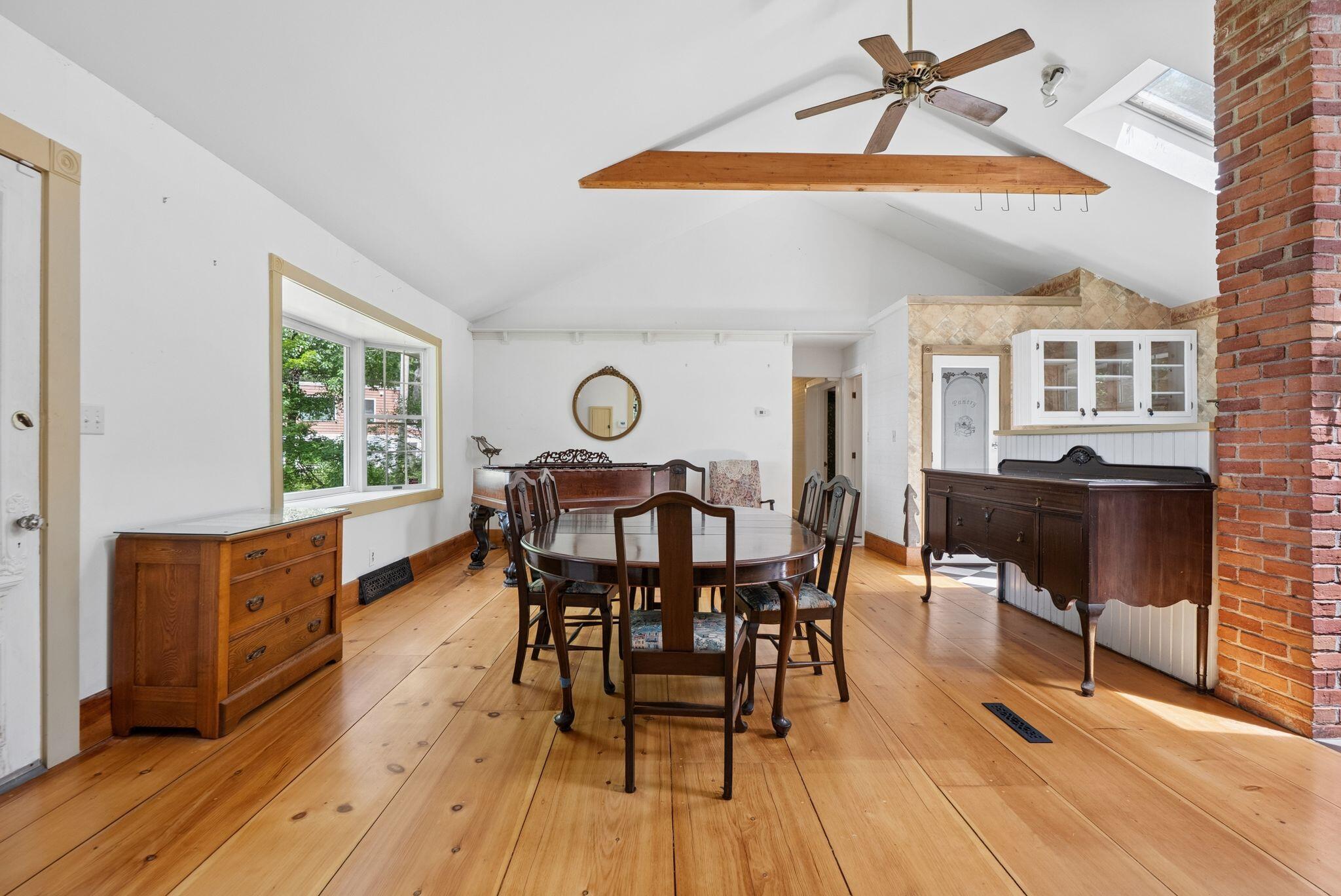 11 Pine Cove Road