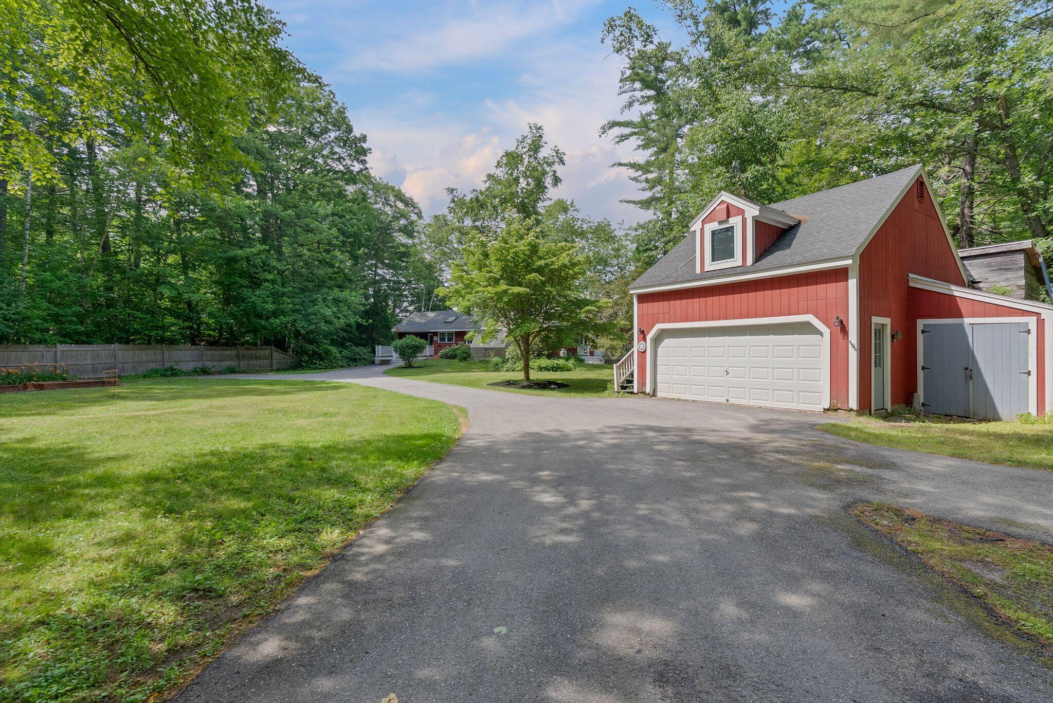 11 Pine Cove Road