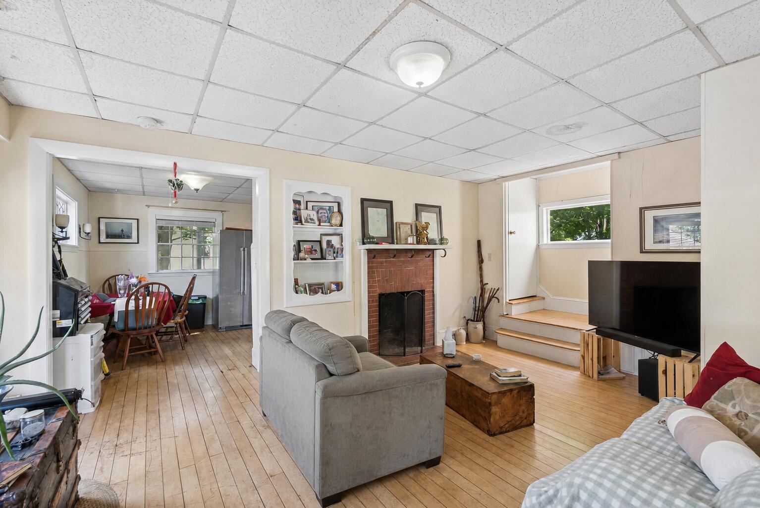 551 Shore Road